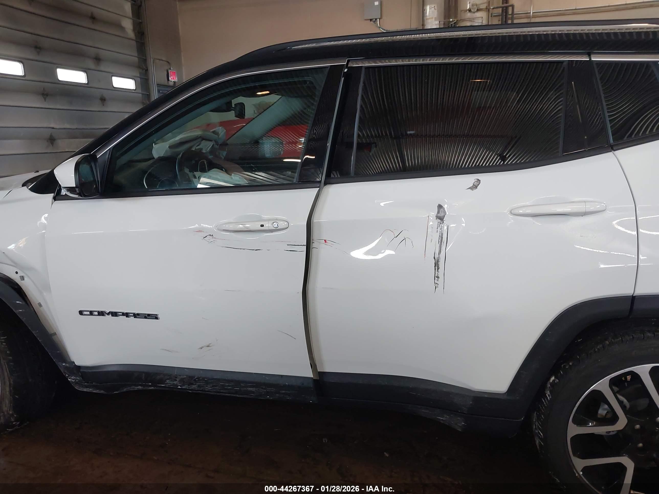 JEEP COMPASS image 6