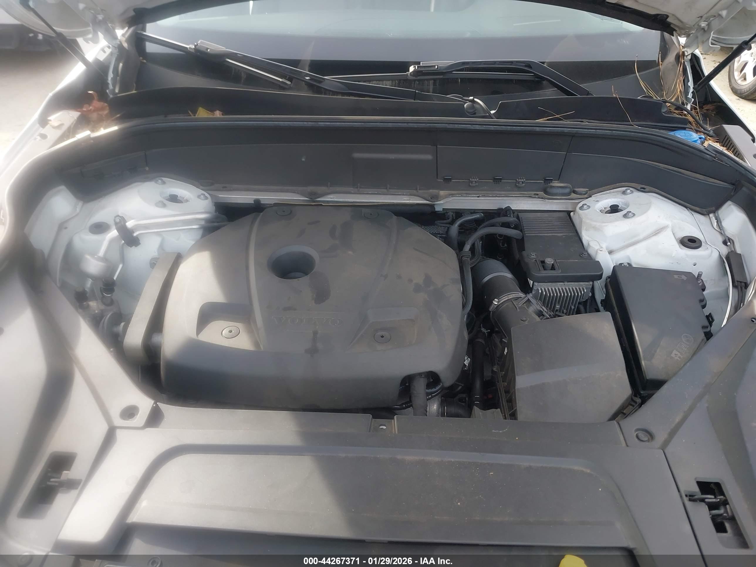 VOLVO XC90 image 10
