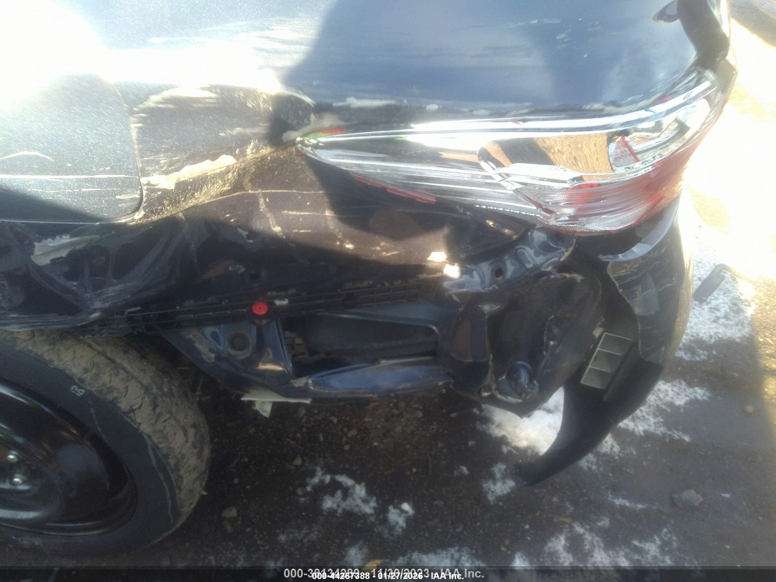 TOYOTA CAMRY image 6