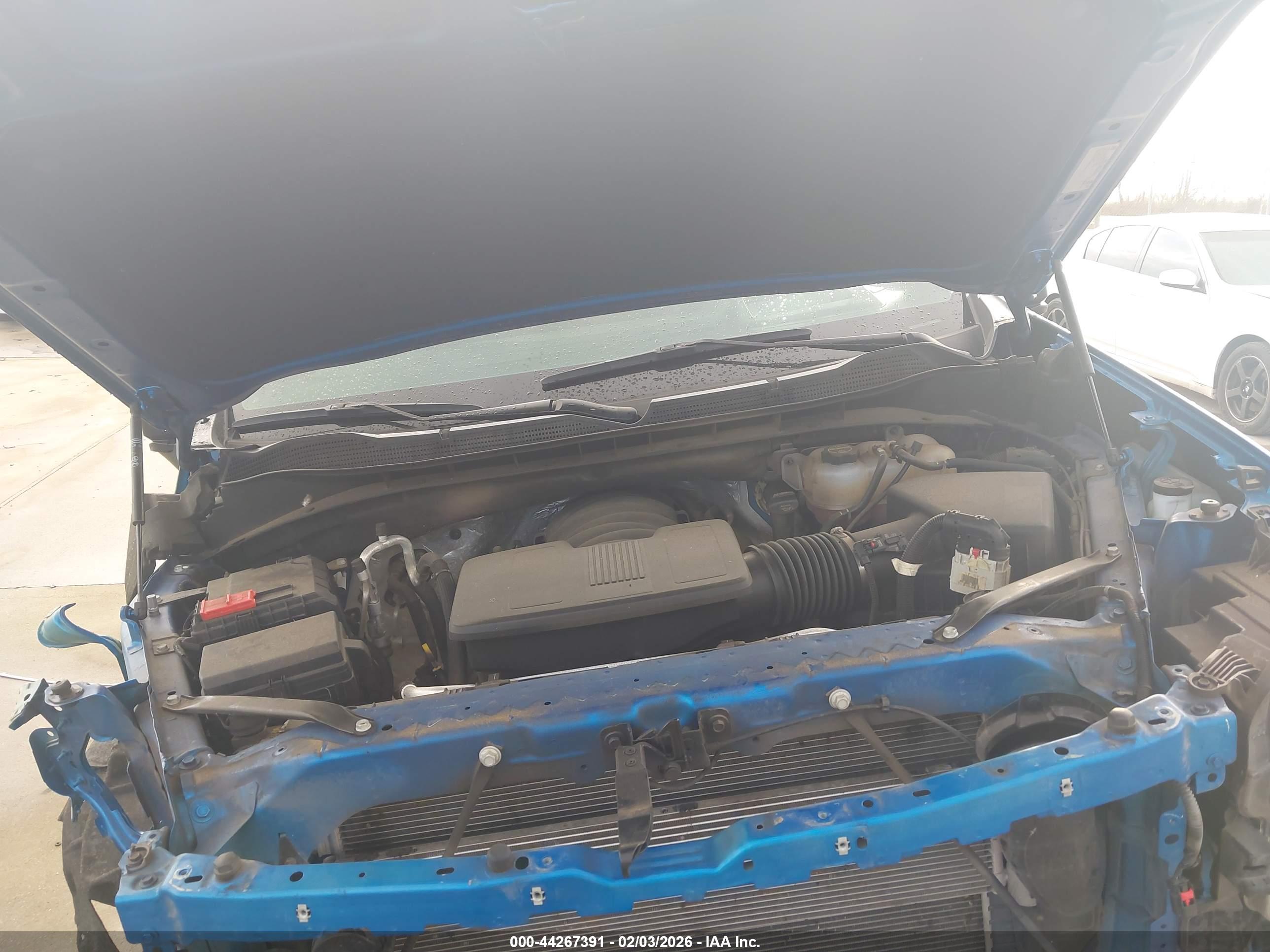 CHEVROLET SILVERADO image 10