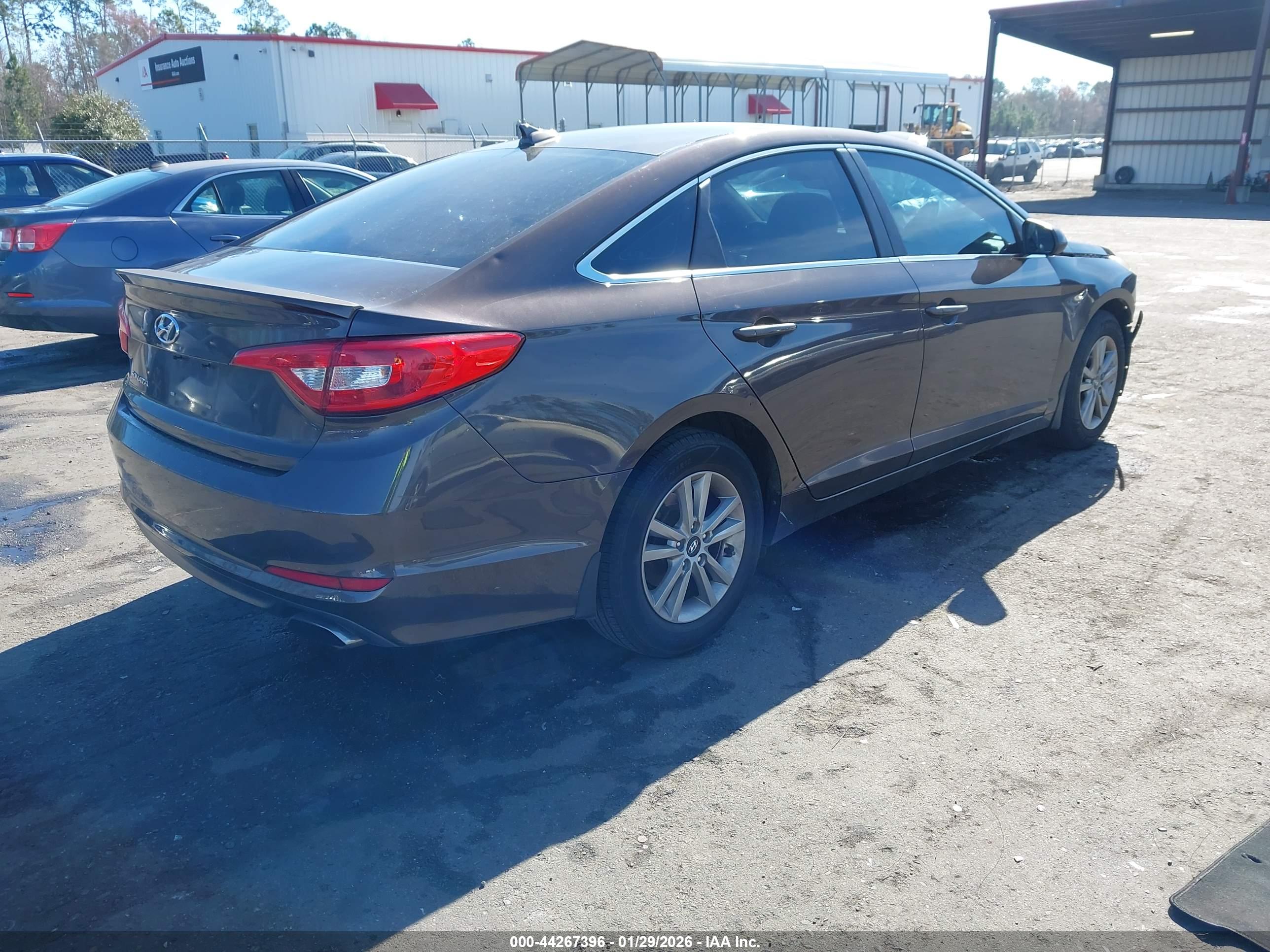 HYUNDAI SONATA image 4