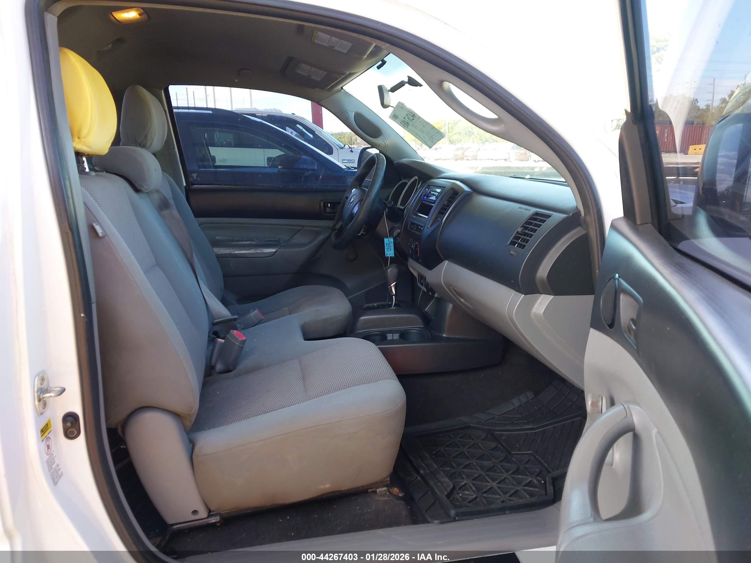 TOYOTA TACOMA image 5