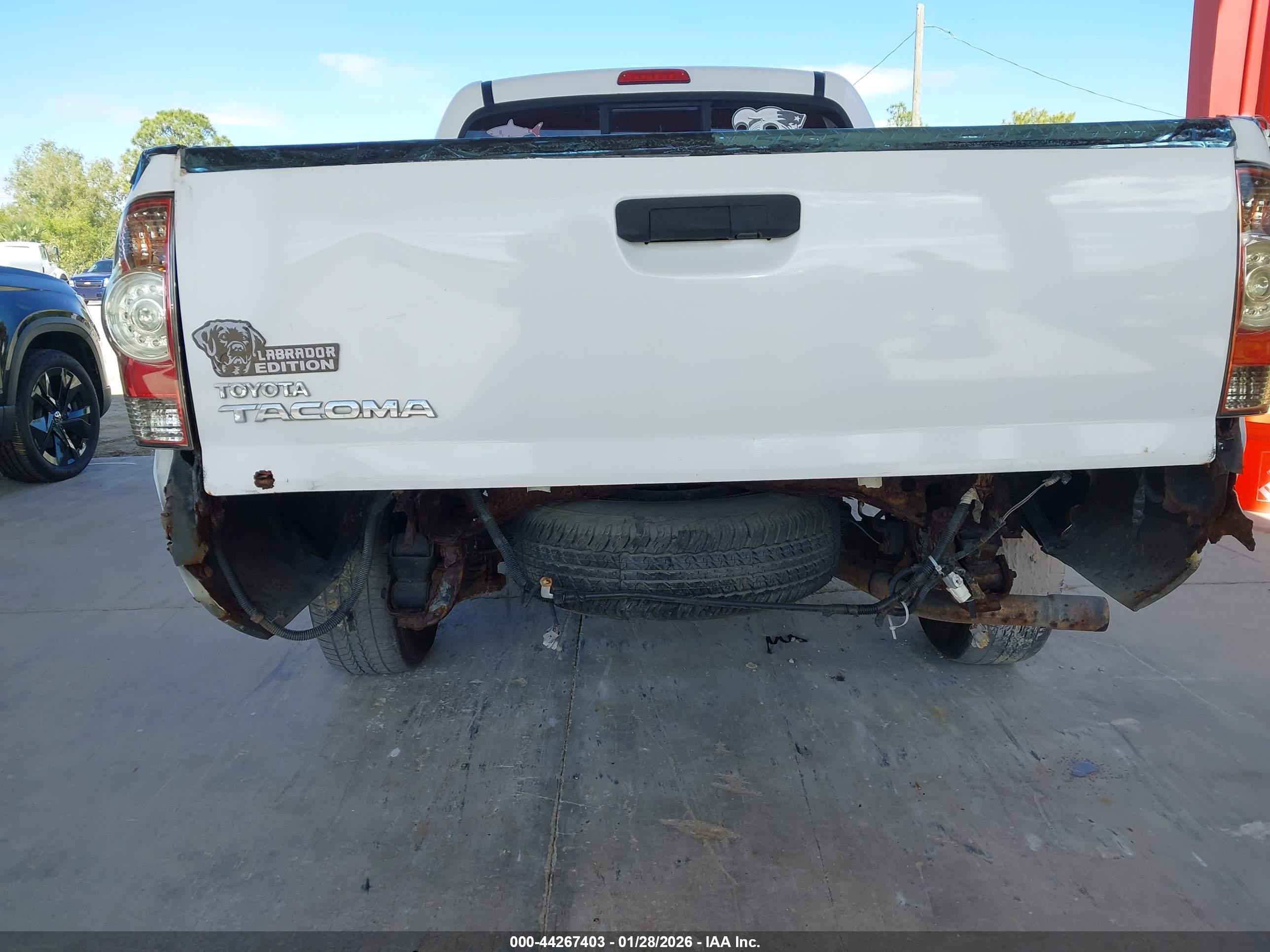 TOYOTA TACOMA image 6