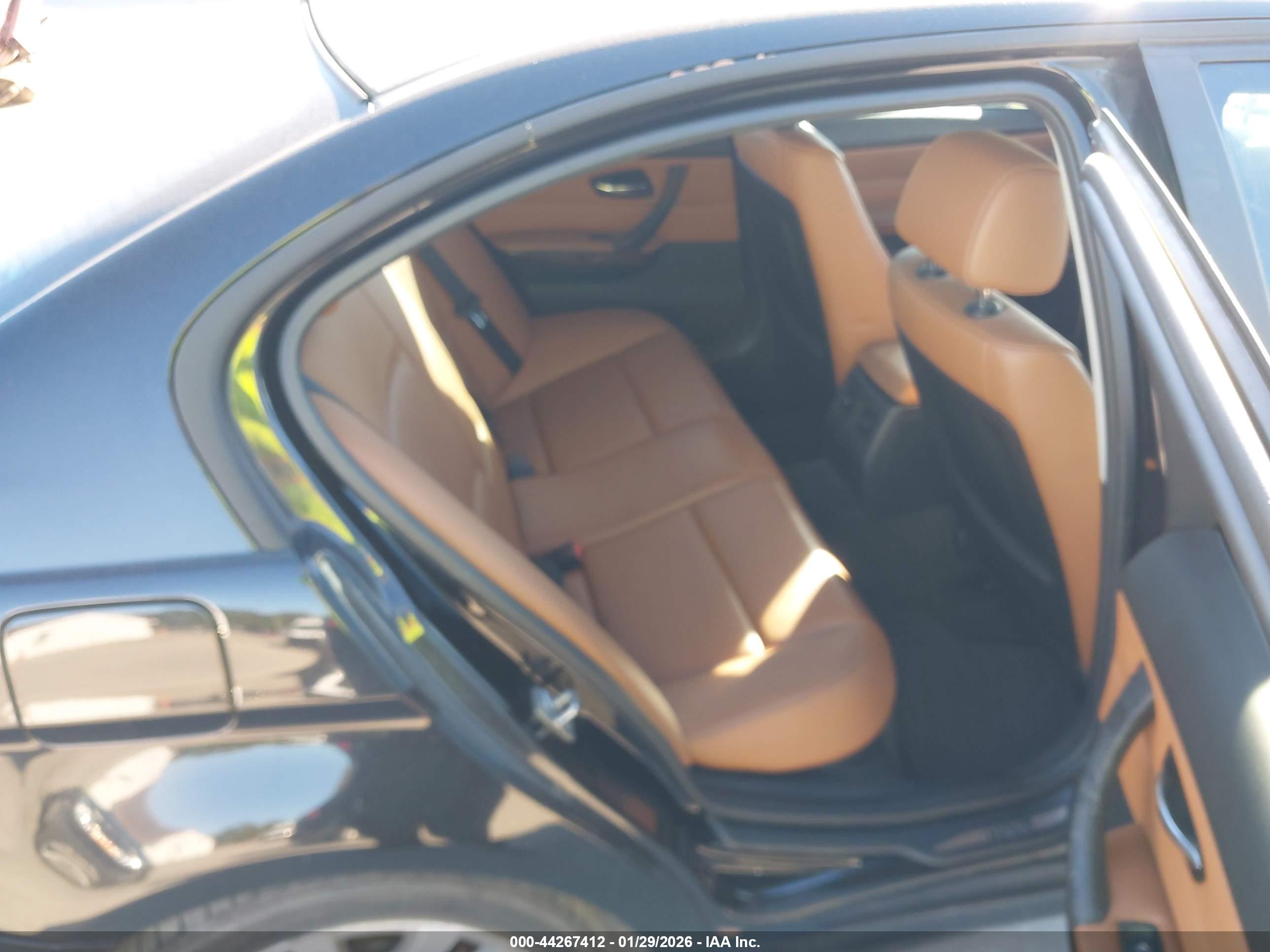 BMW 328I image 8