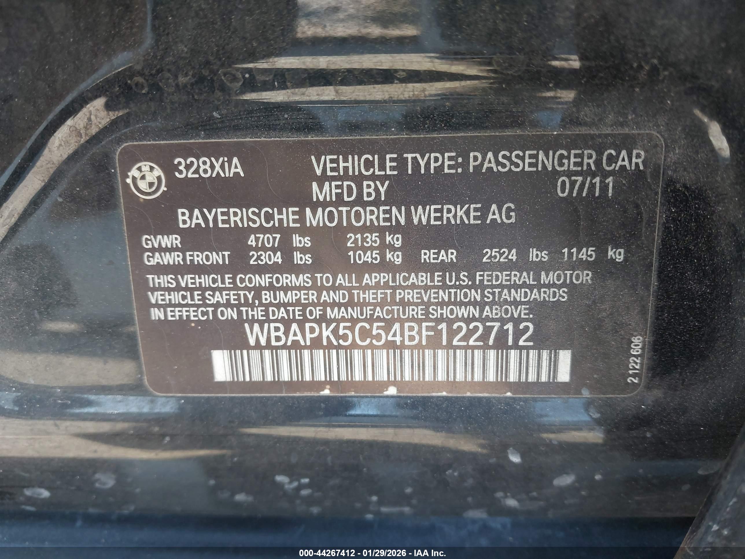 BMW 328I image 9