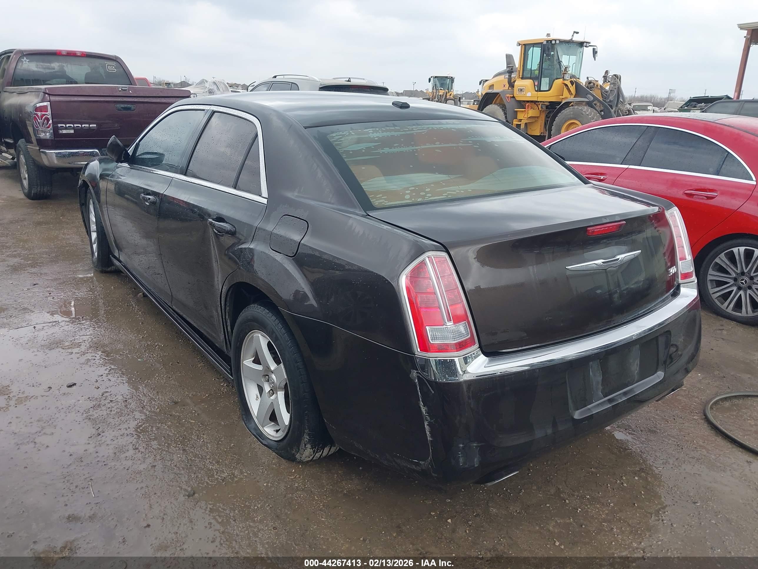 CHRYSLER 300 image 3