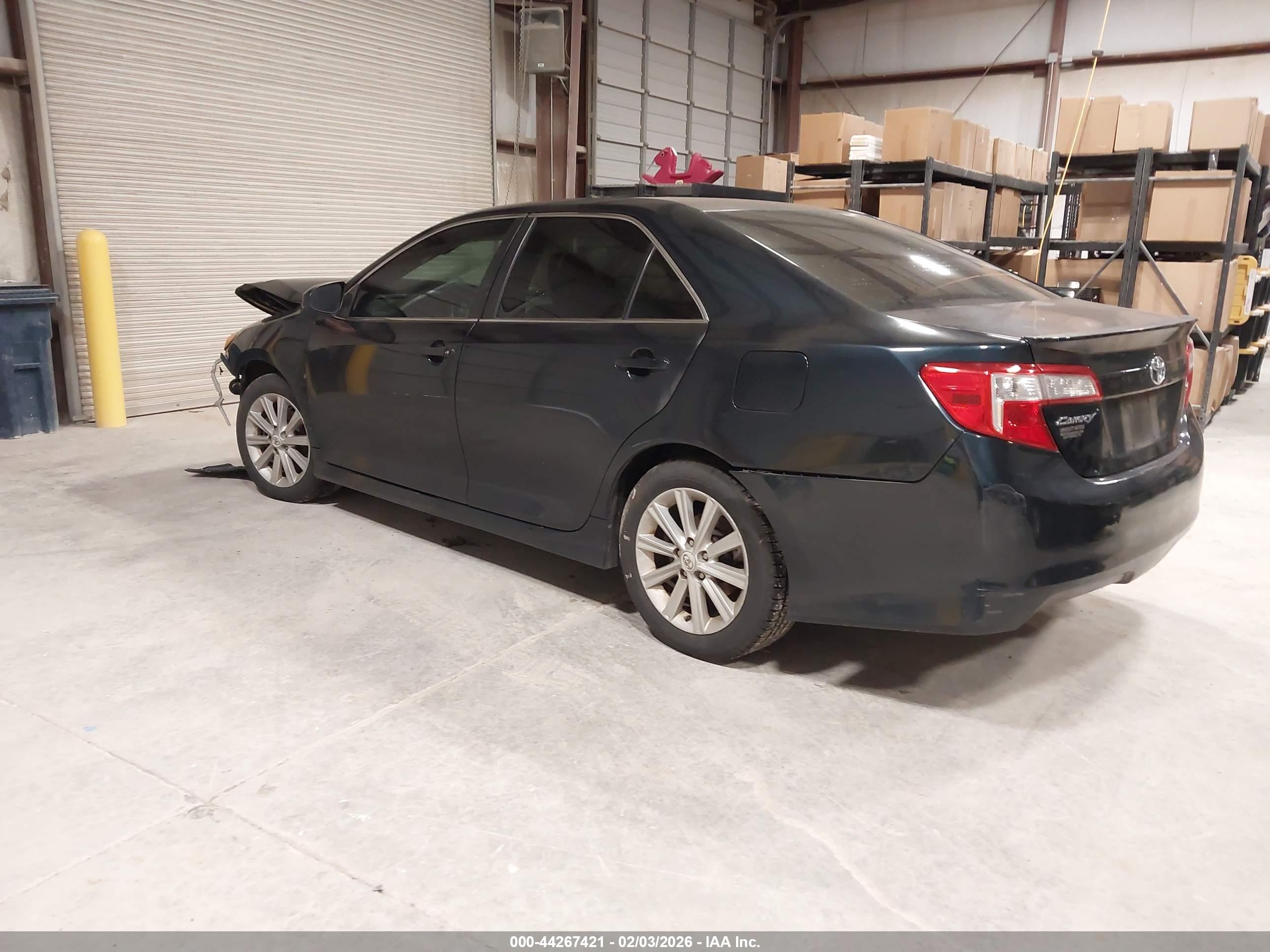 TOYOTA CAMRY image 3