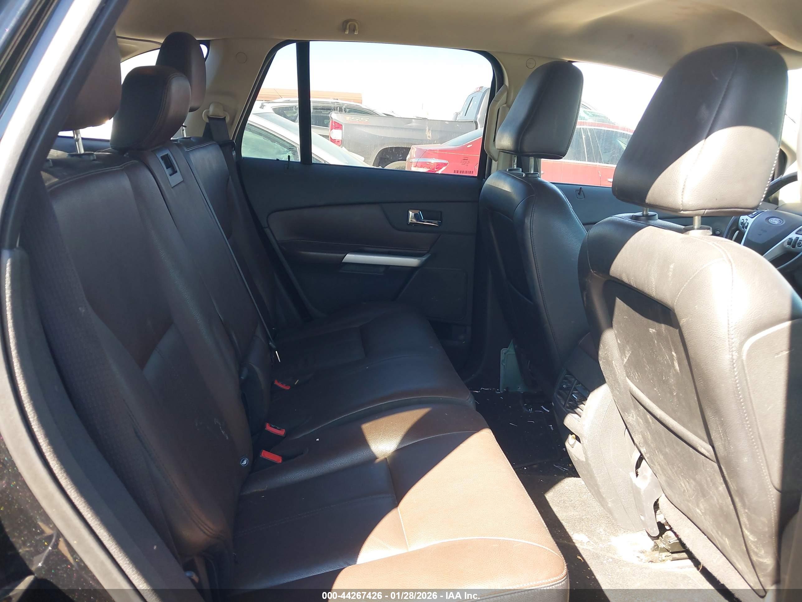 FORD EDGE image 8