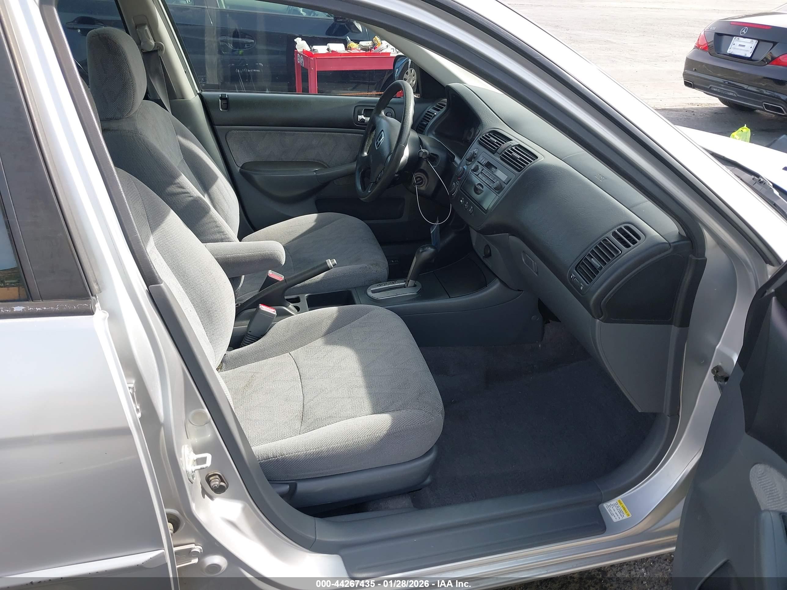 HONDA CIVIC image 5