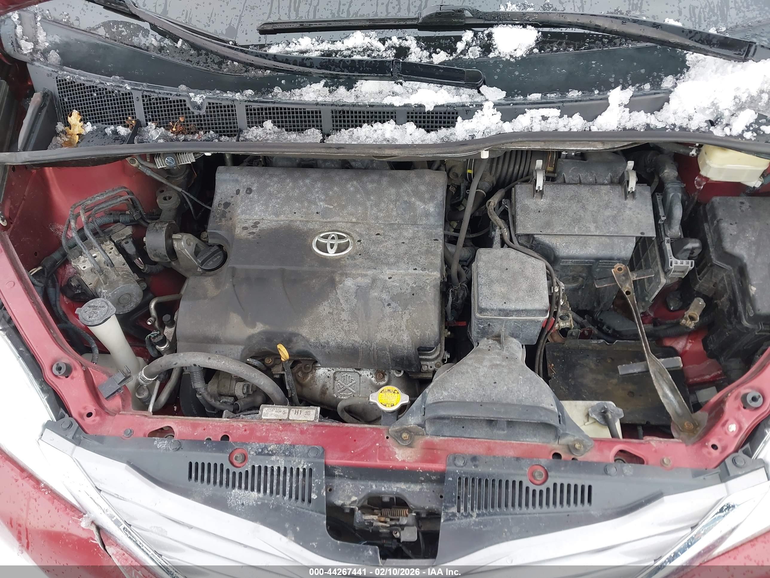 TOYOTA SIENNA image 10