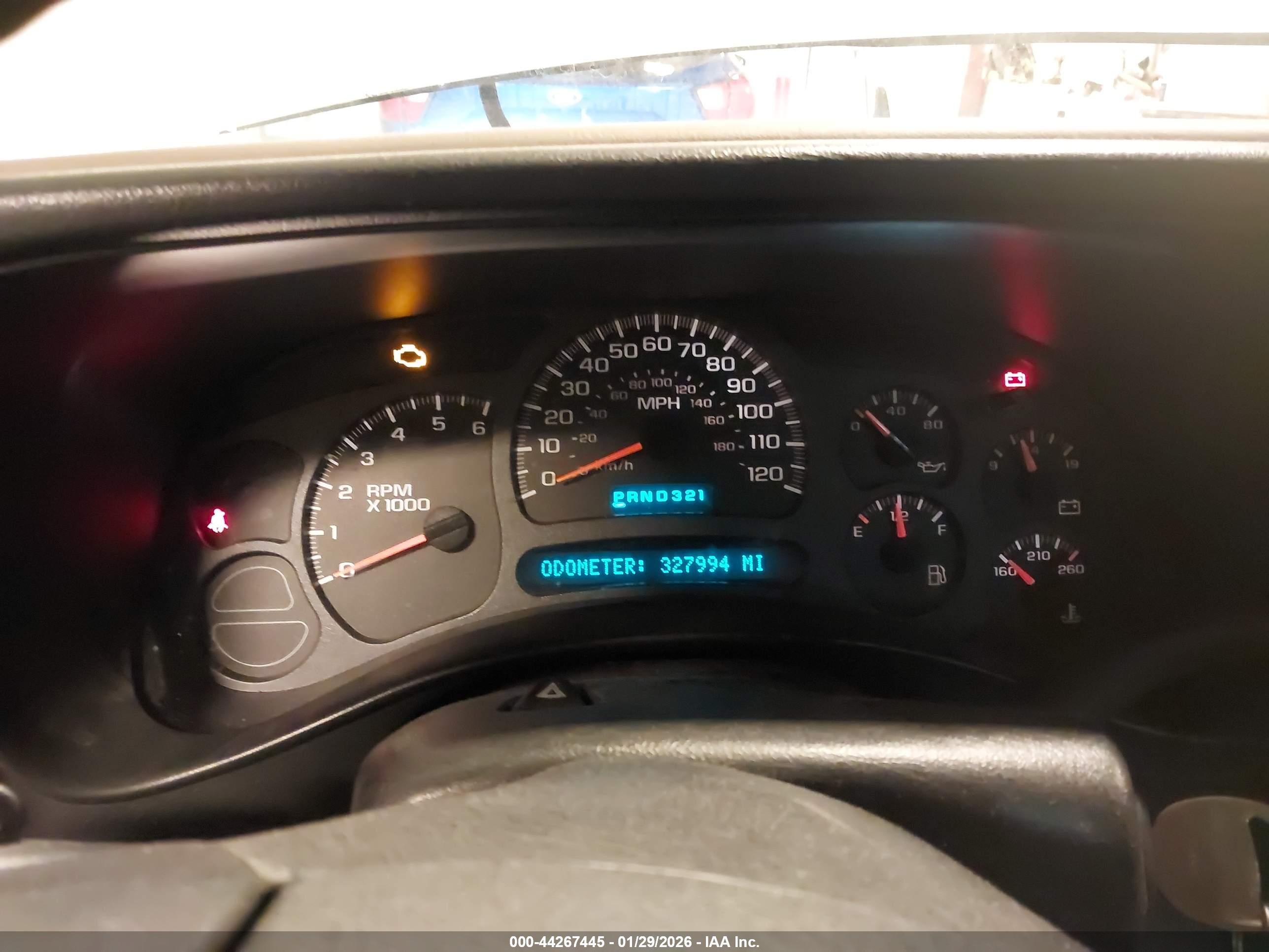 CHEVROLET SILVERADO image 7