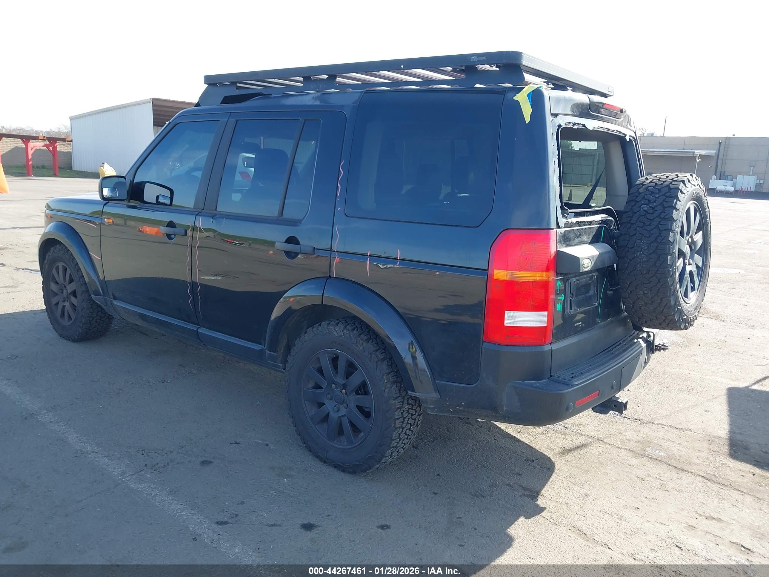LAND ROVER image 3
