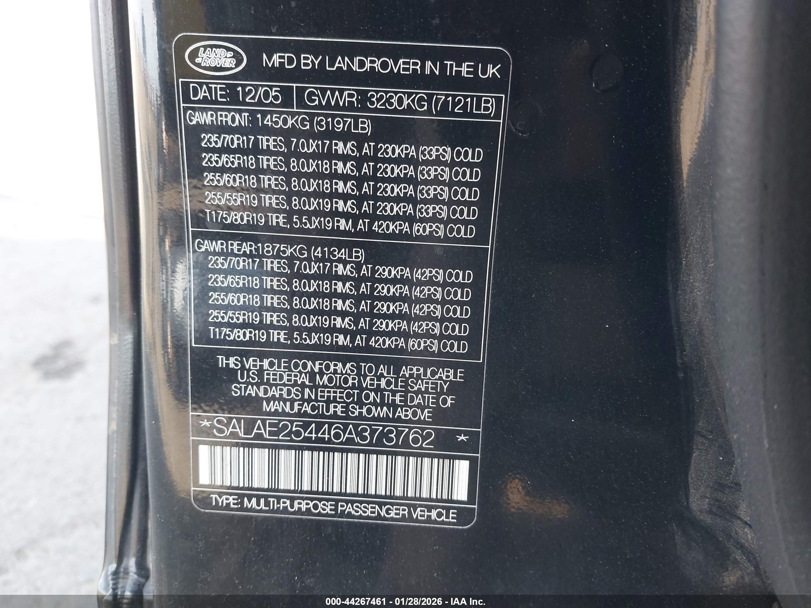 LAND ROVER image 9