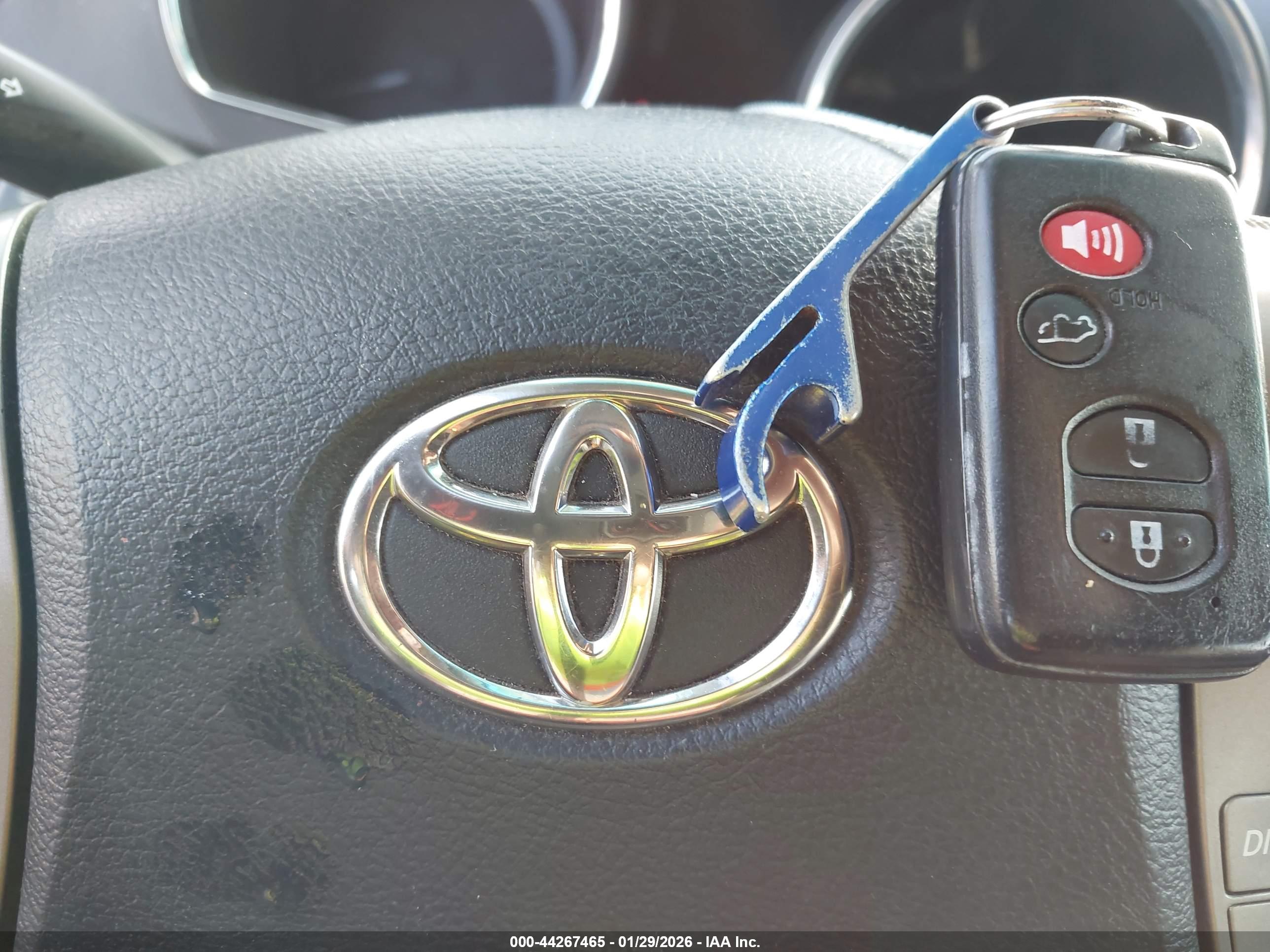 TOYOTA HIGHLANDER image 11