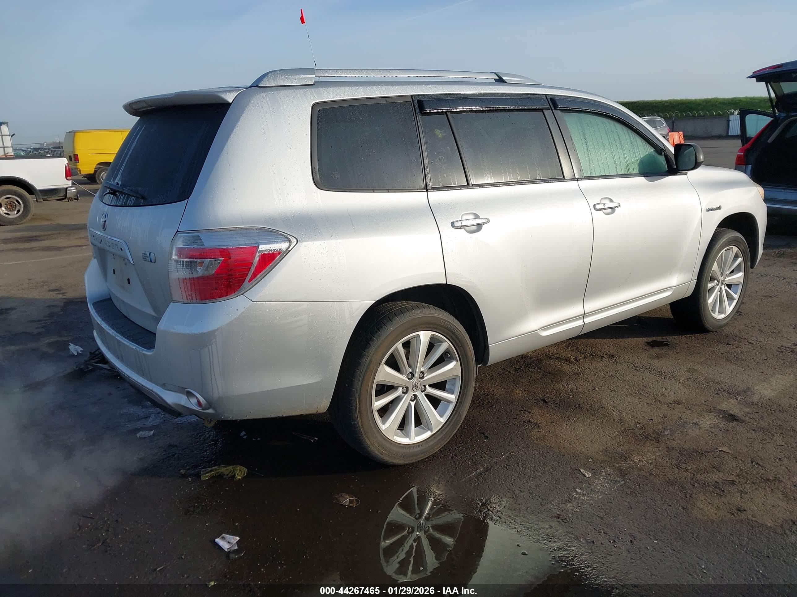 TOYOTA HIGHLANDER image 4