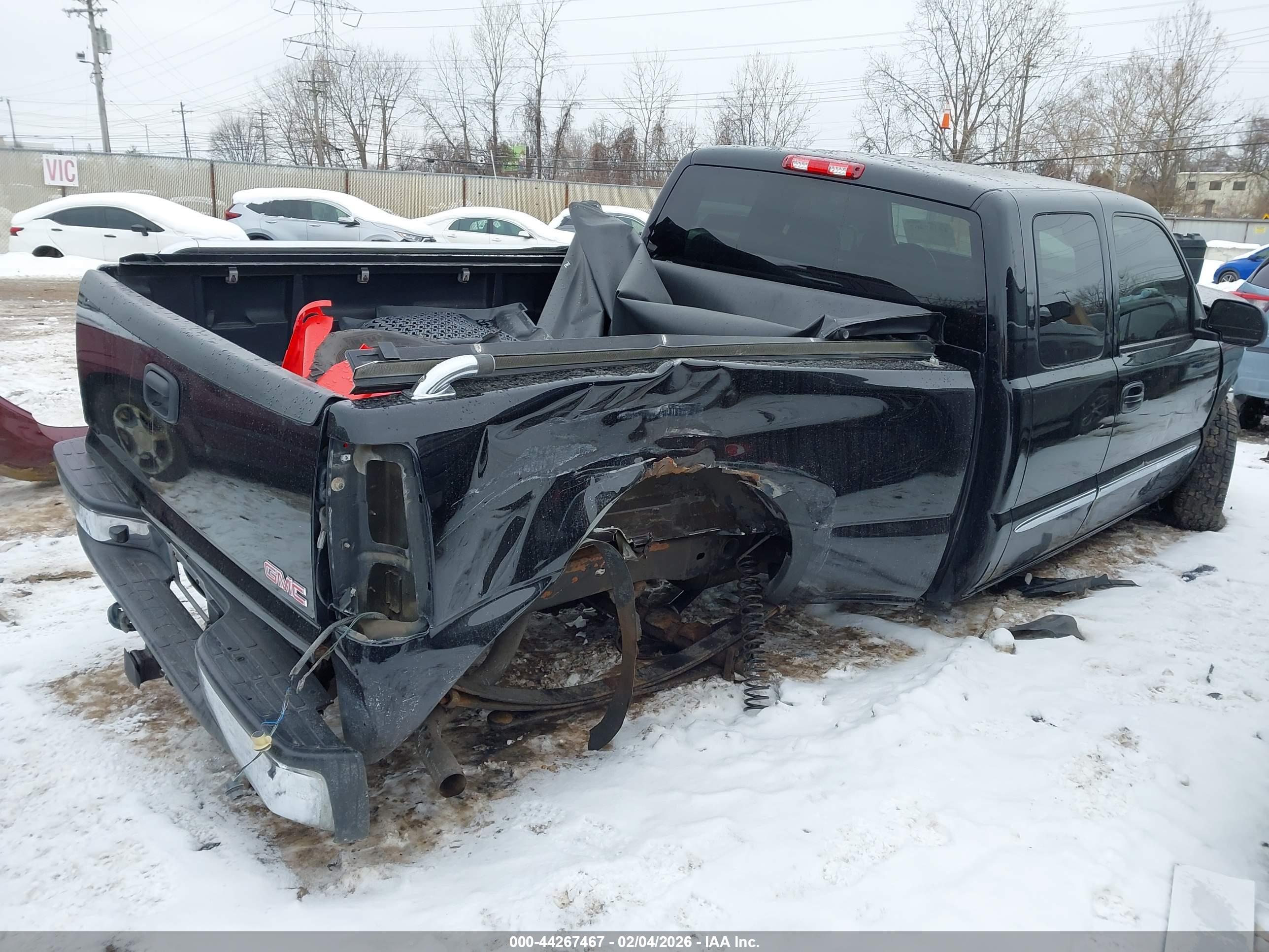 GMC SIERRA image 4