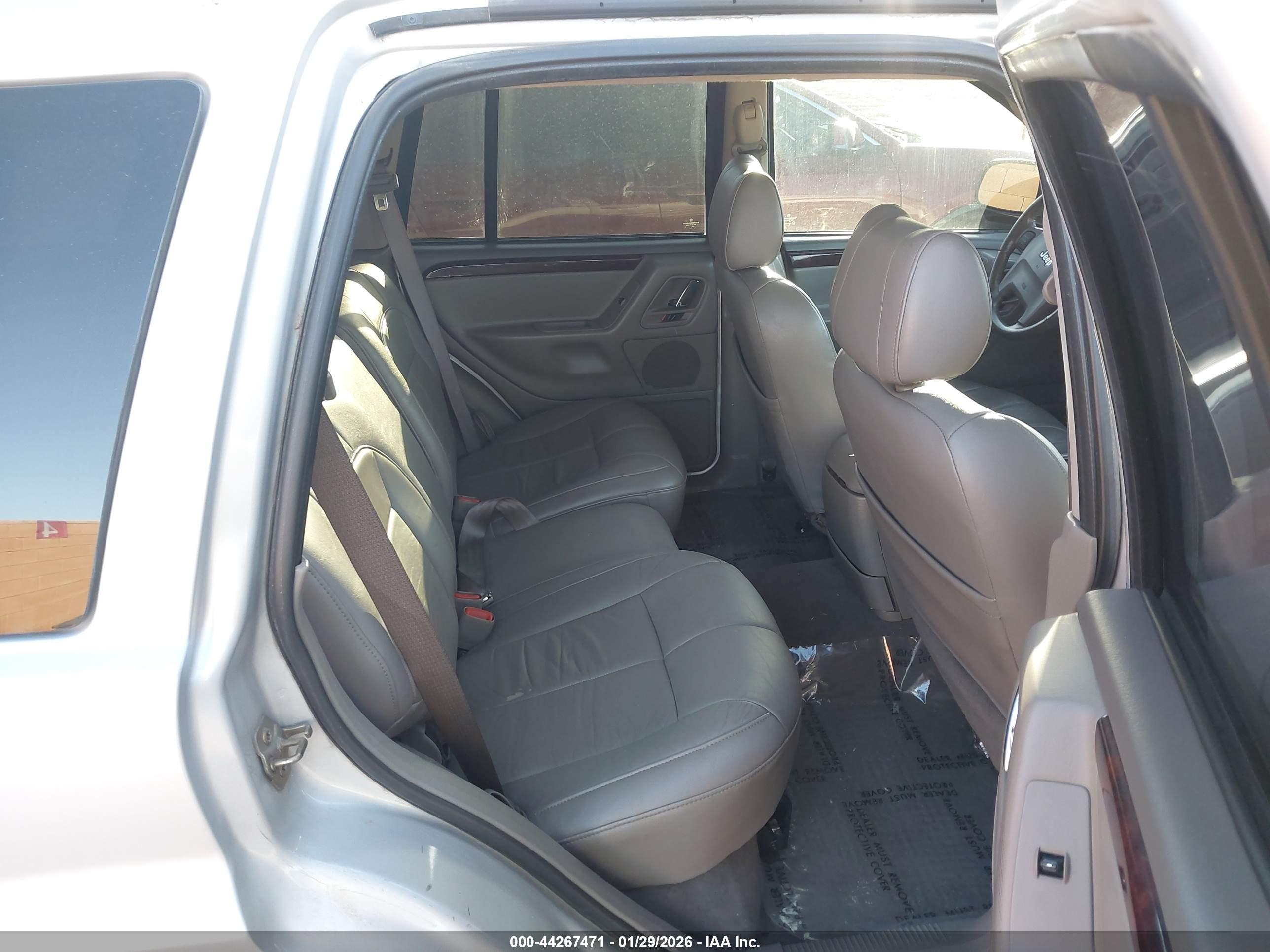 JEEP GRAND image 8