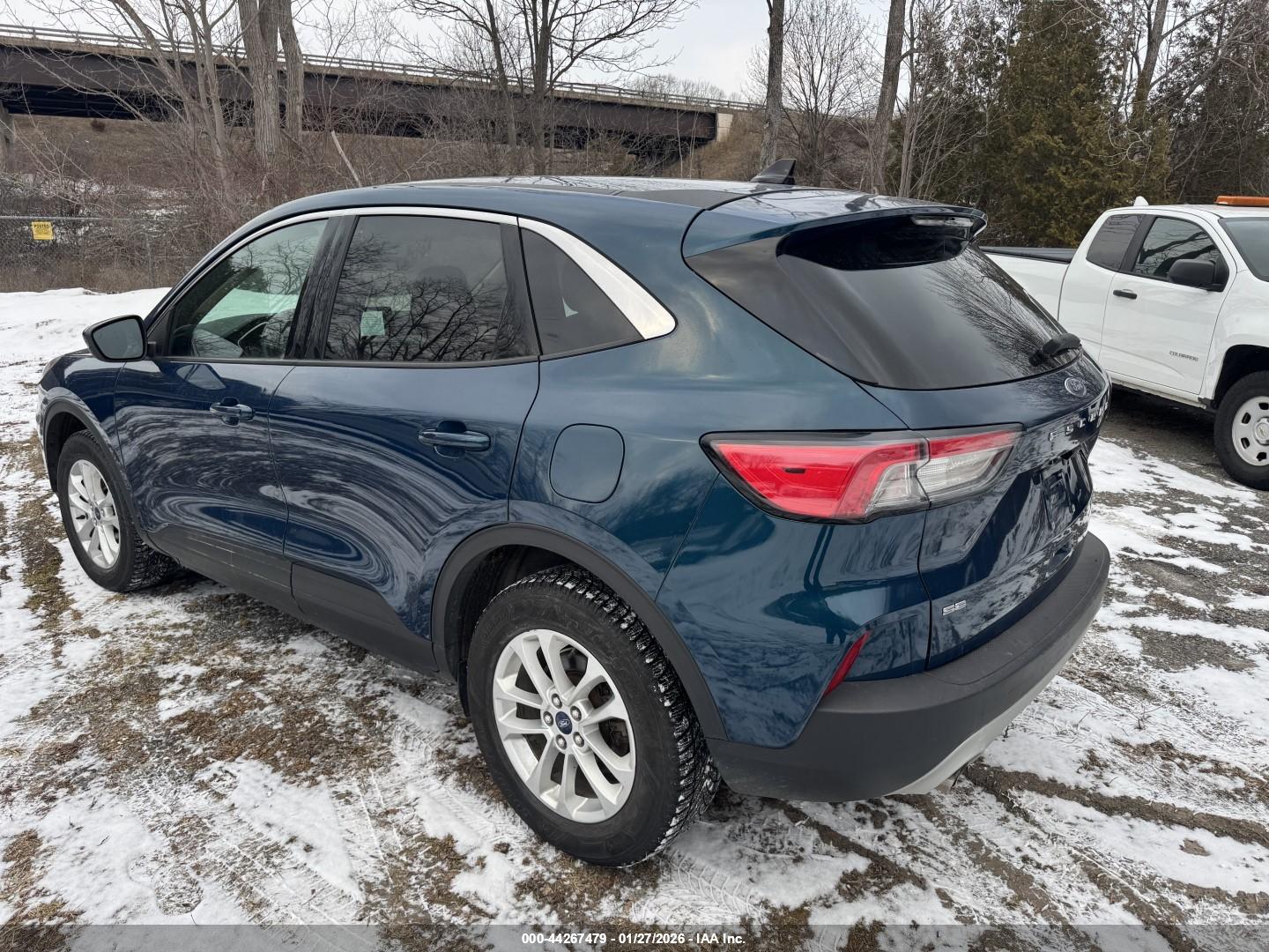 FORD ESCAPE image 3