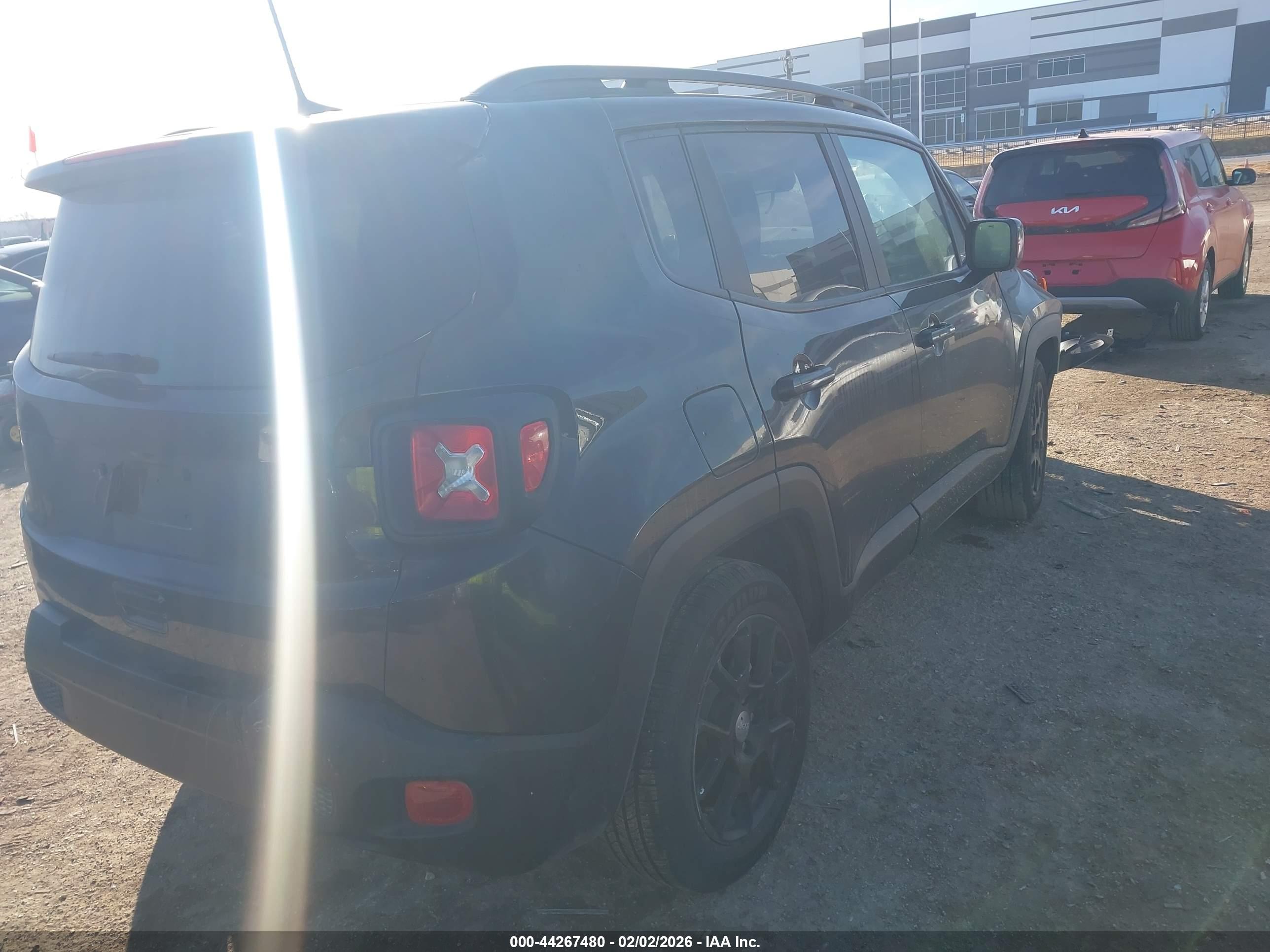 JEEP RENEGADE image 4