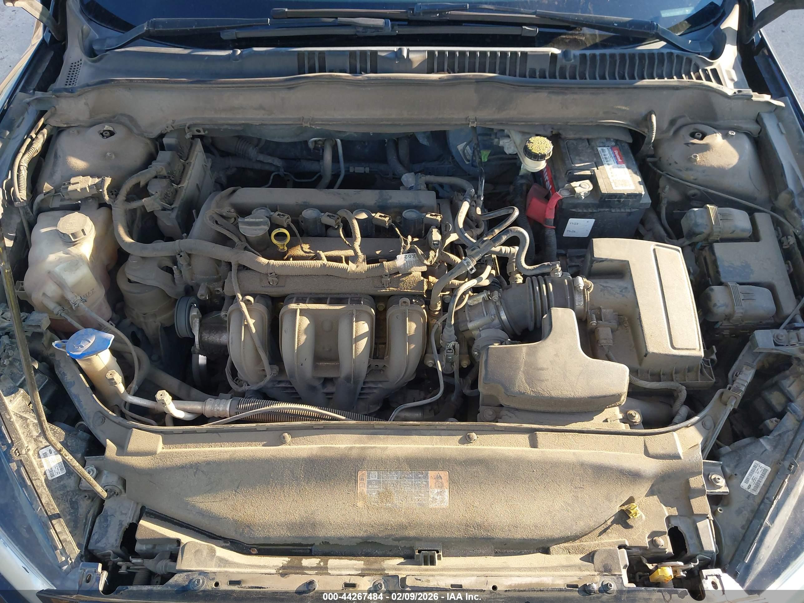 FORD FUSION image 10