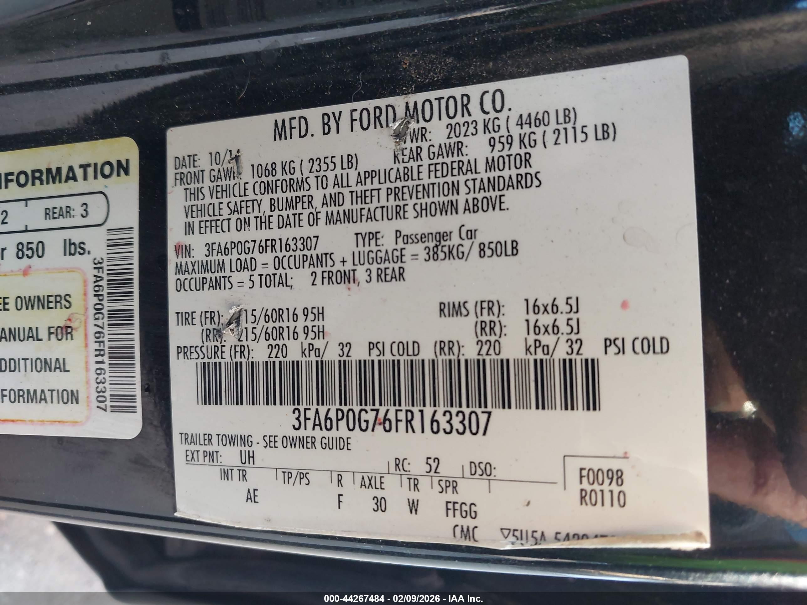 FORD FUSION image 9