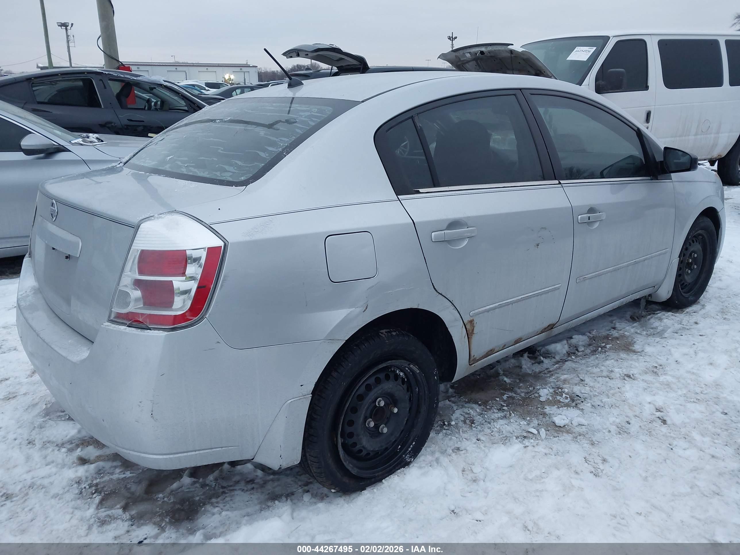 NISSAN SENTRA image 4