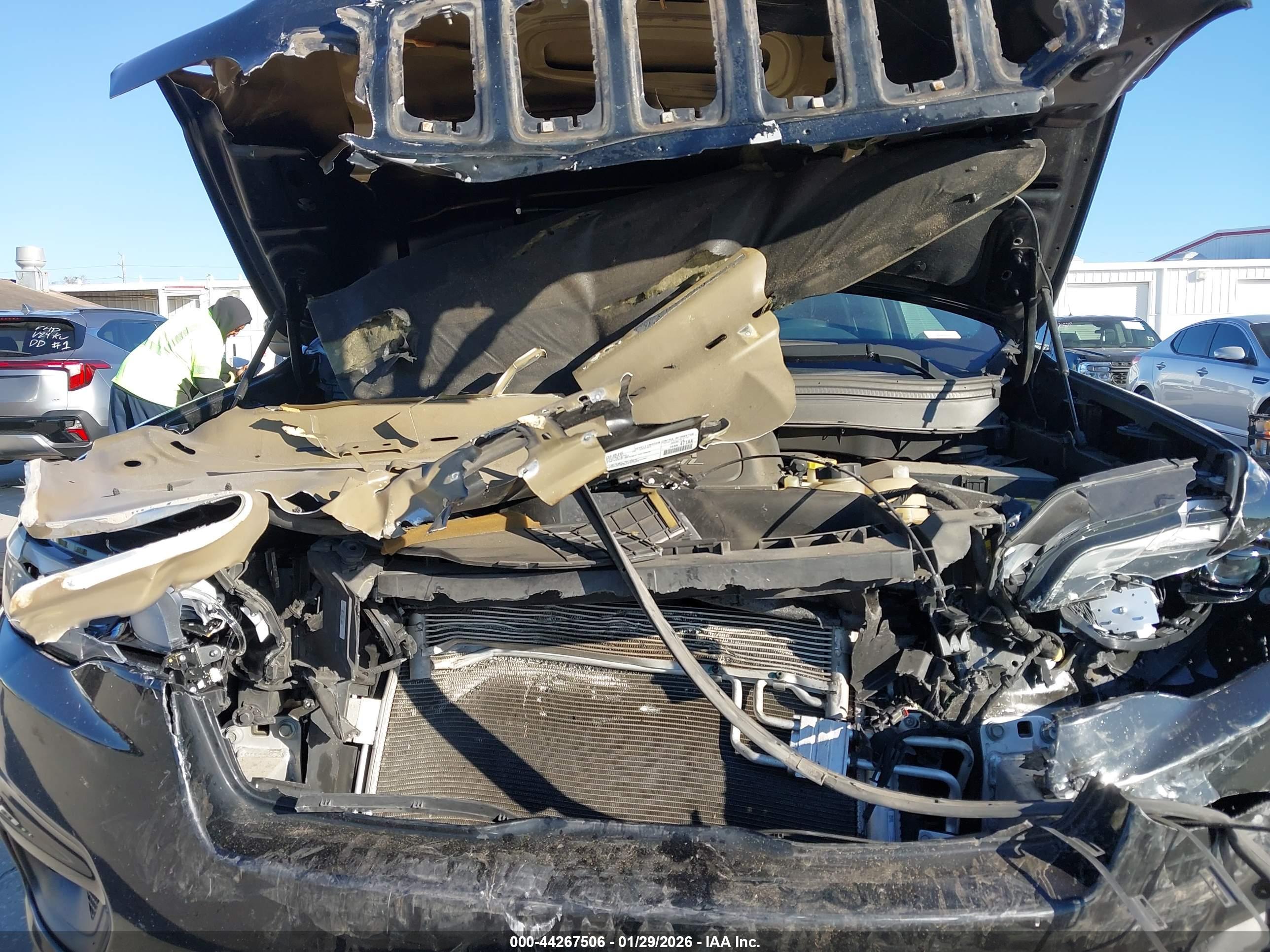 JEEP CHEROKEE image 10