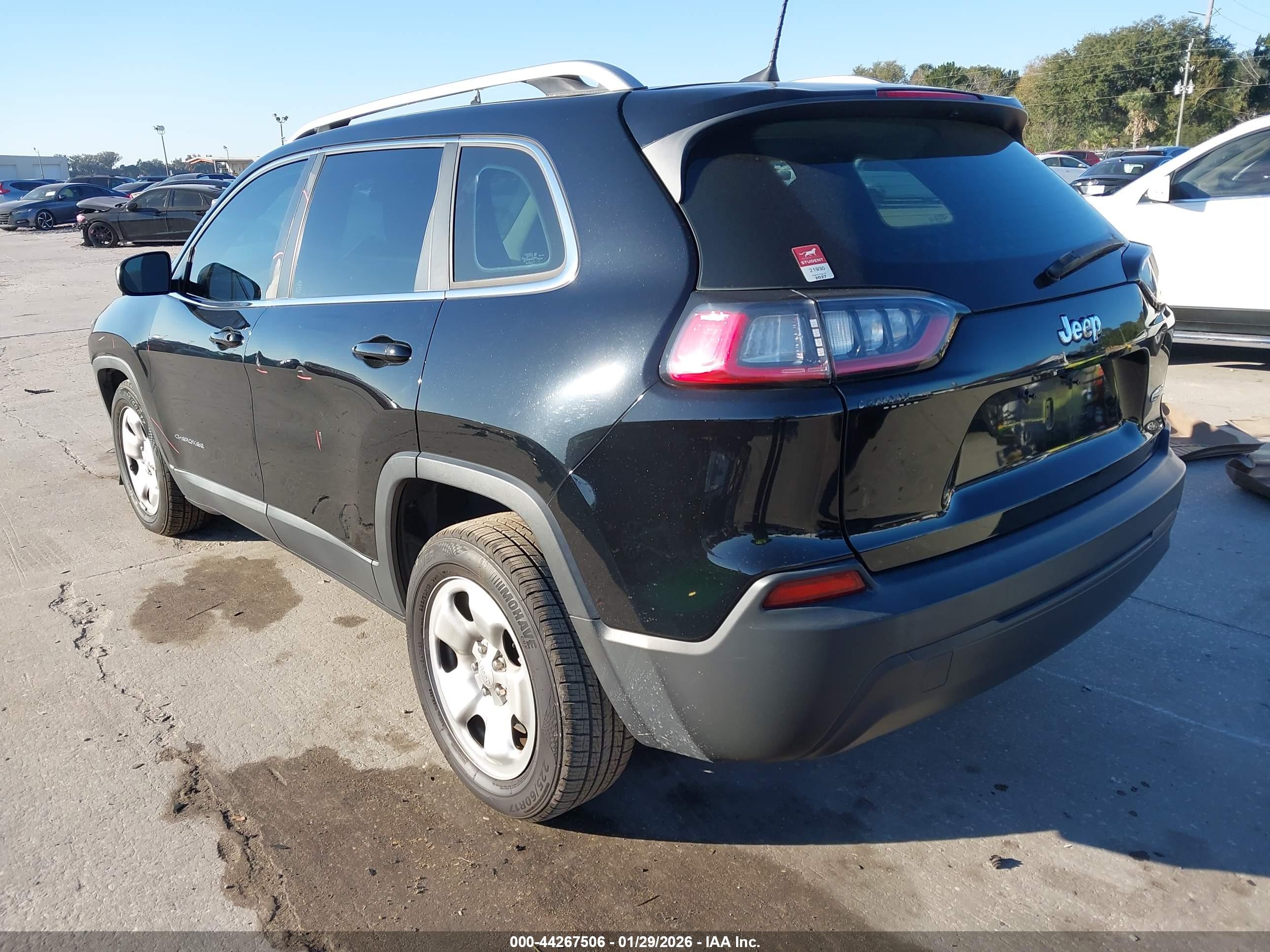 JEEP CHEROKEE image 3