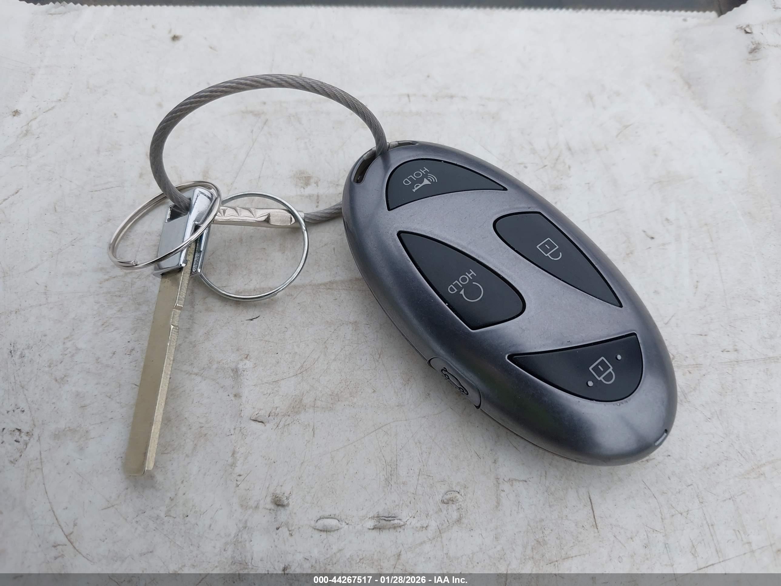 HYUNDAI ELANTRA image 11