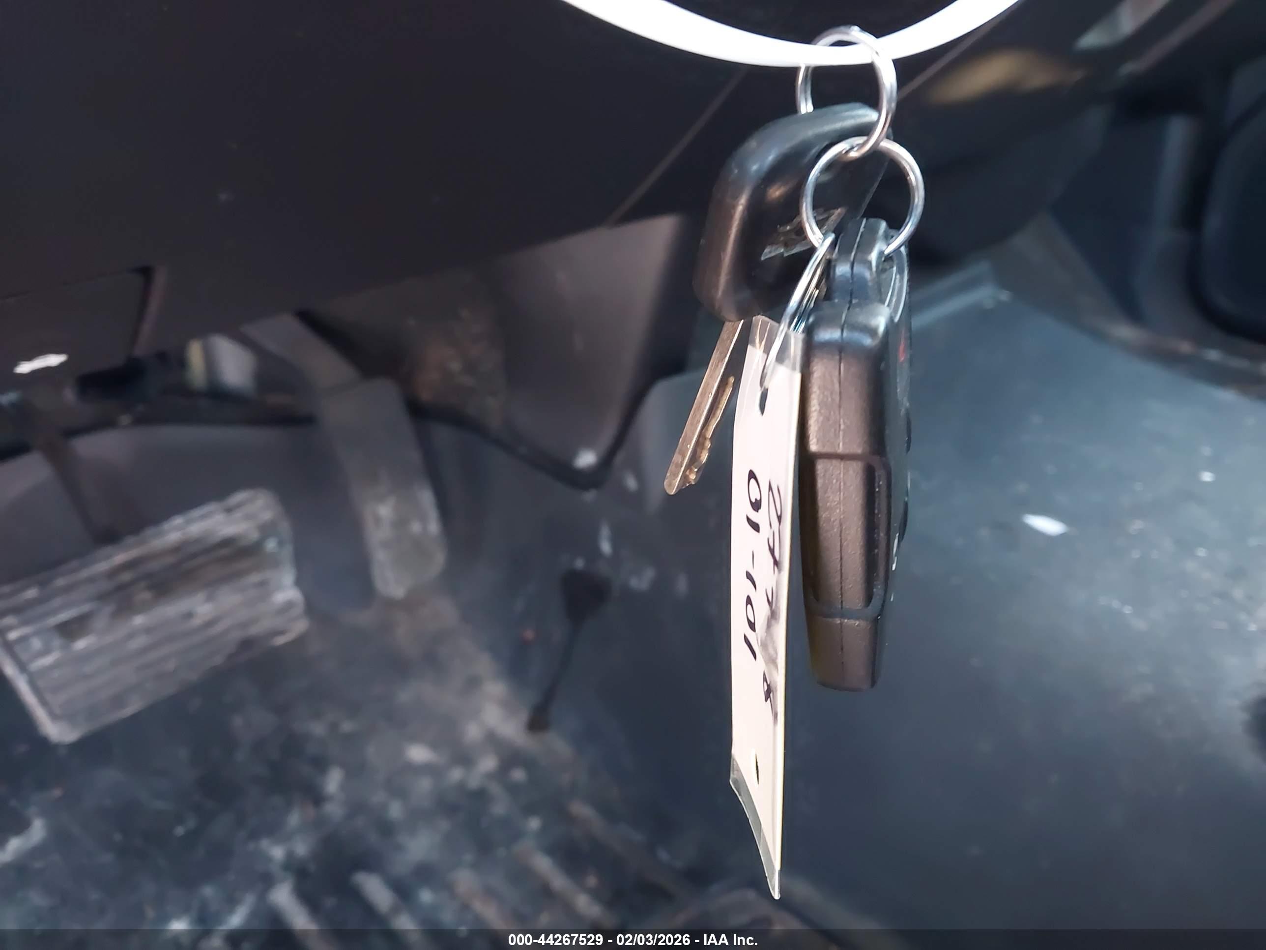 CHEVROLET SILVERADO image 11