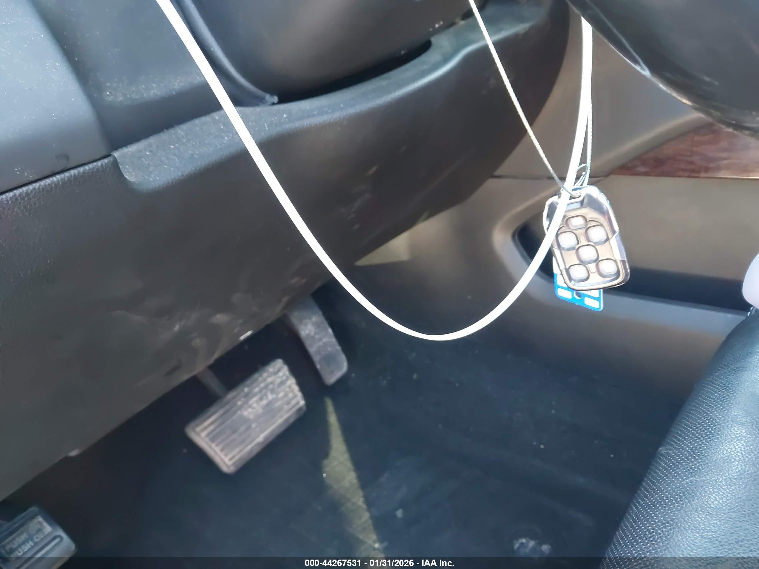 GMC YUKON image 11