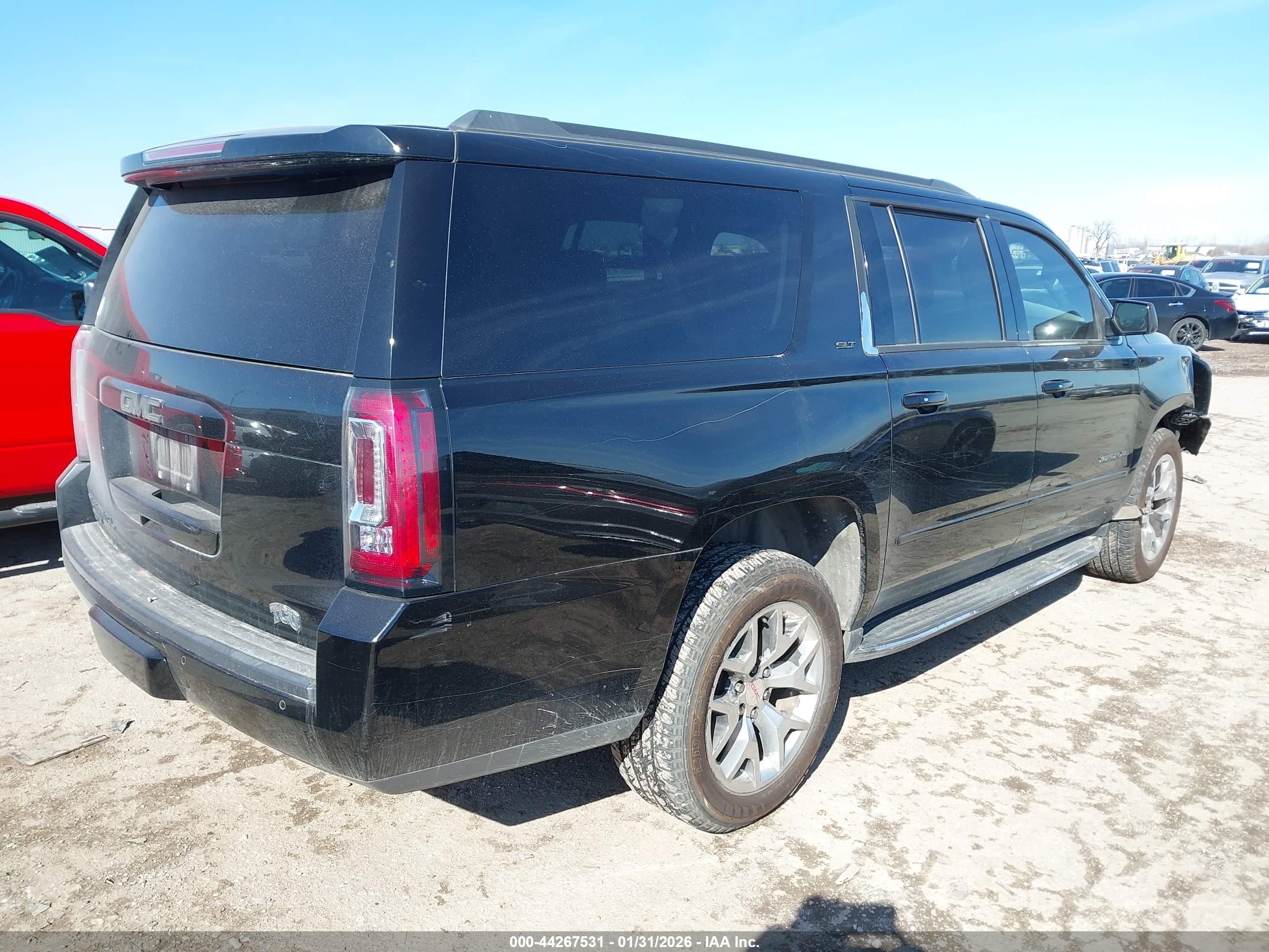 GMC YUKON image 4