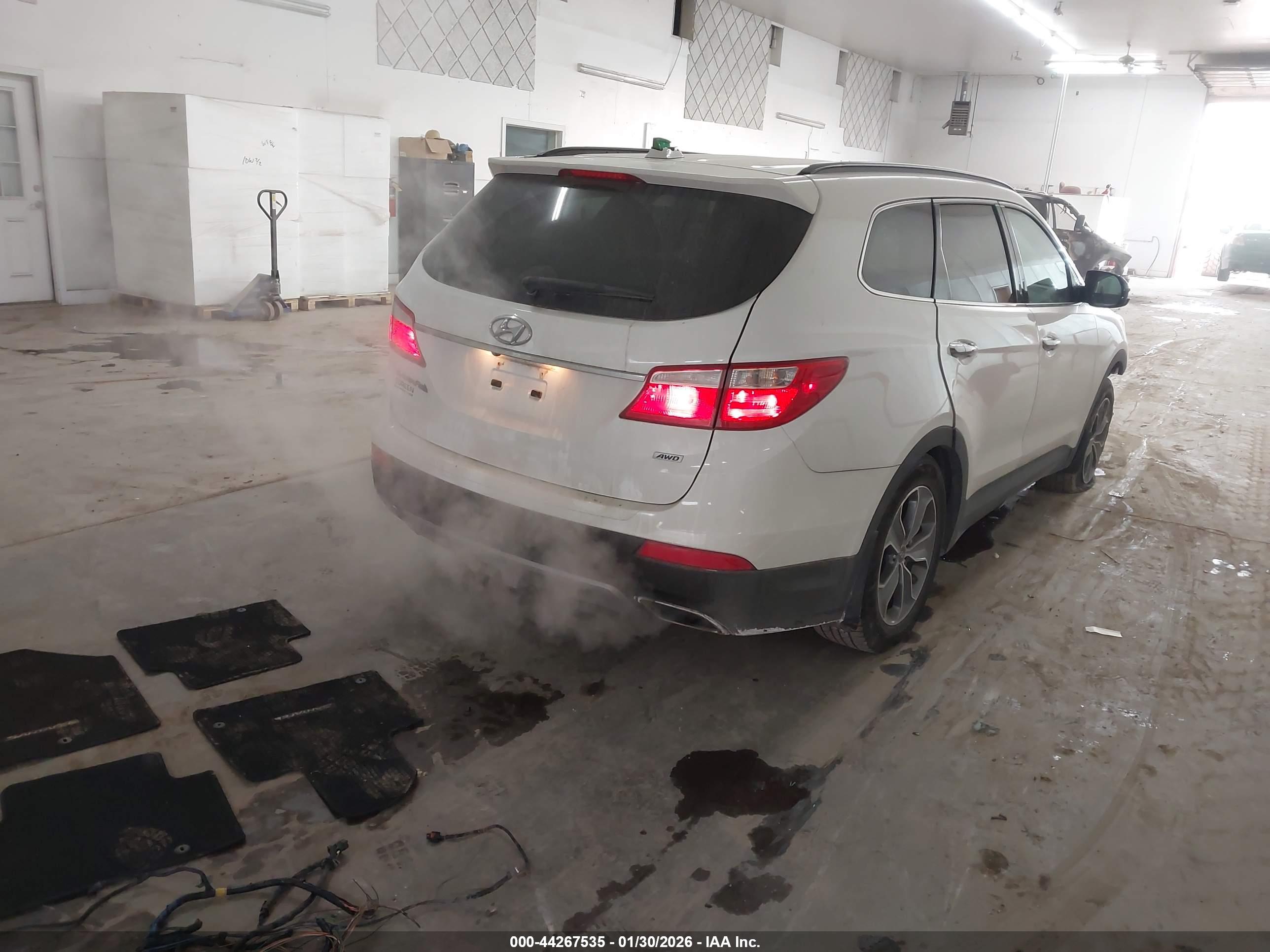 HYUNDAI SANTA image 4