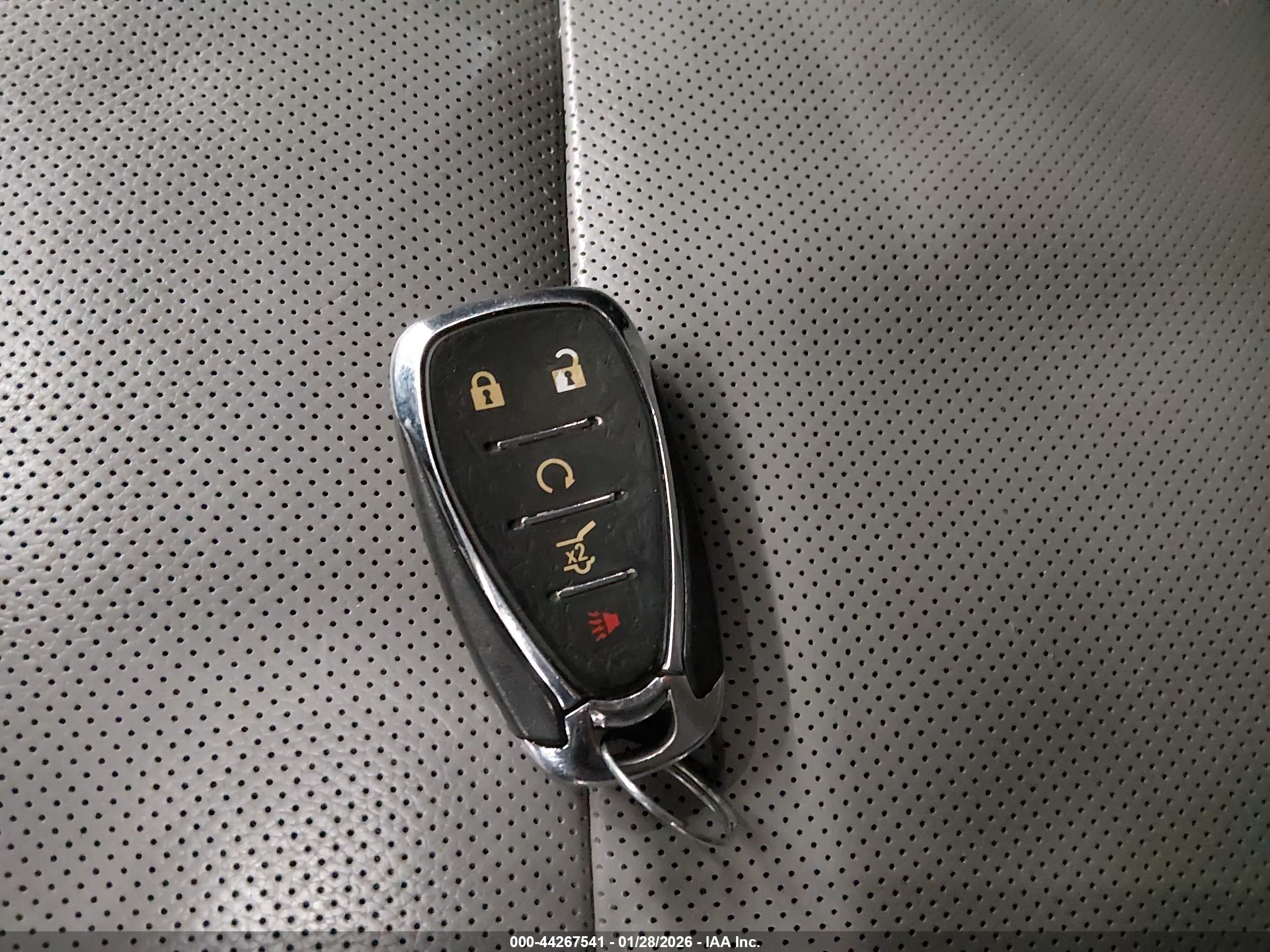 CHEVROLET EQUINOX image 11