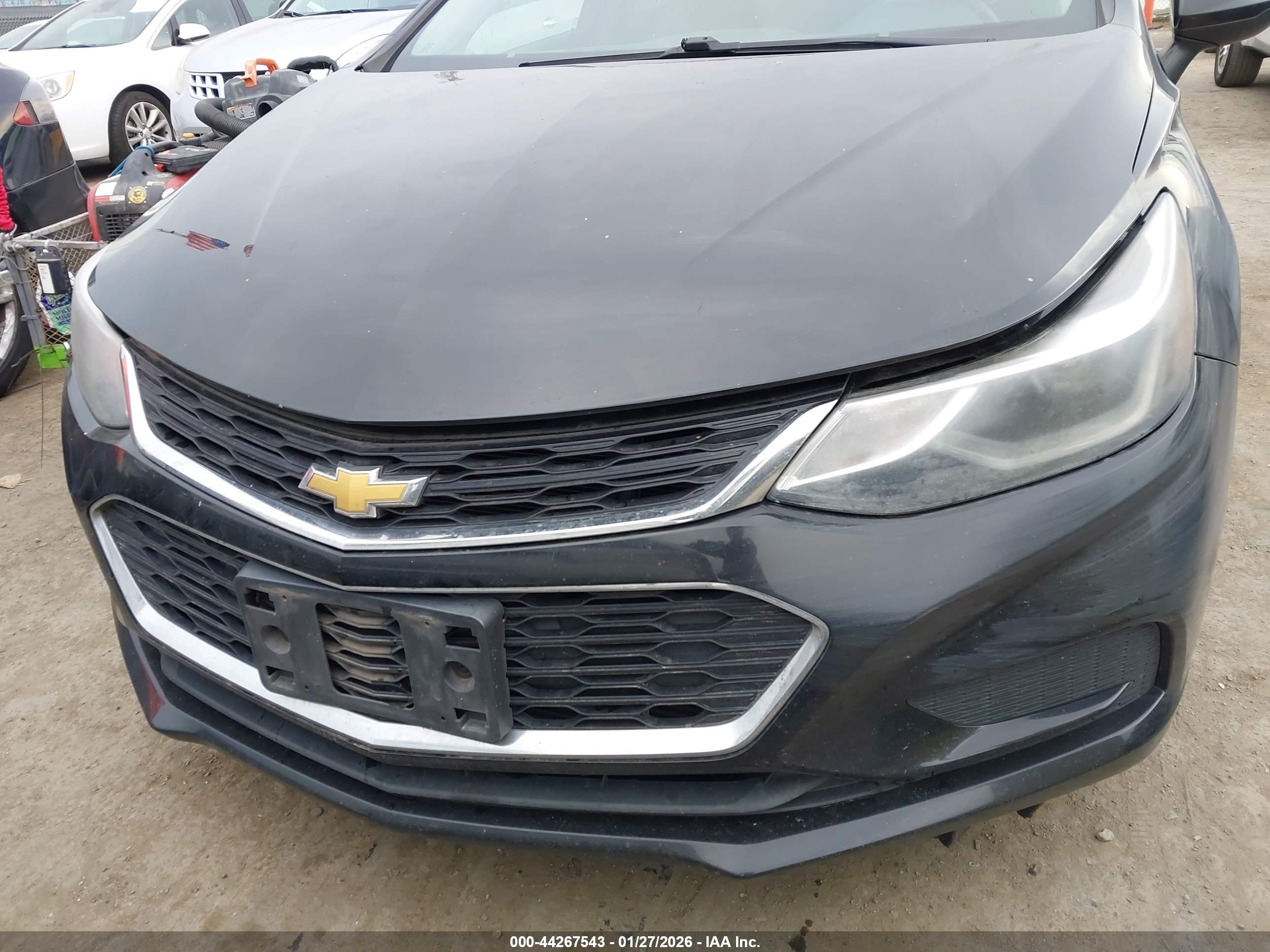 CHEVROLET CRUZE image 6
