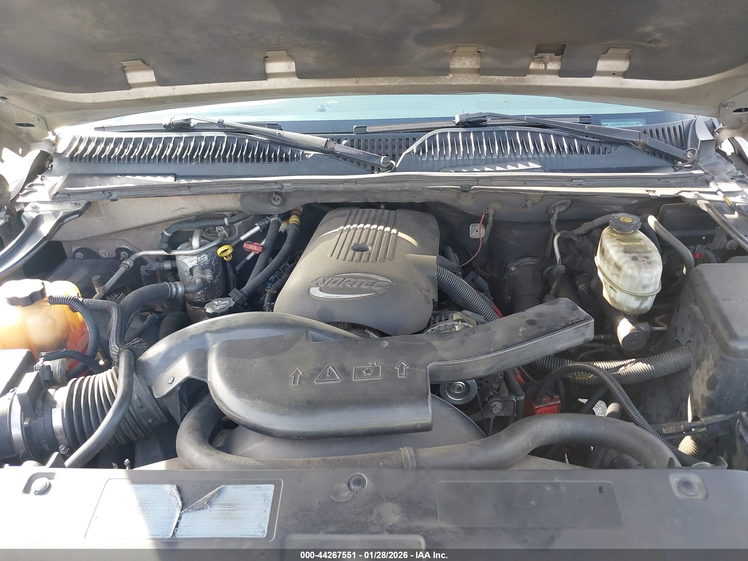 CHEVROLET SUBURBAN image 10