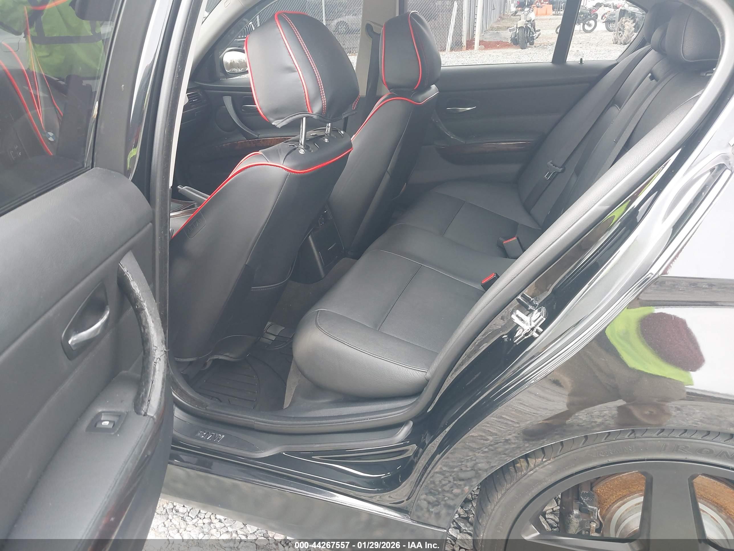 BMW 328I image 8