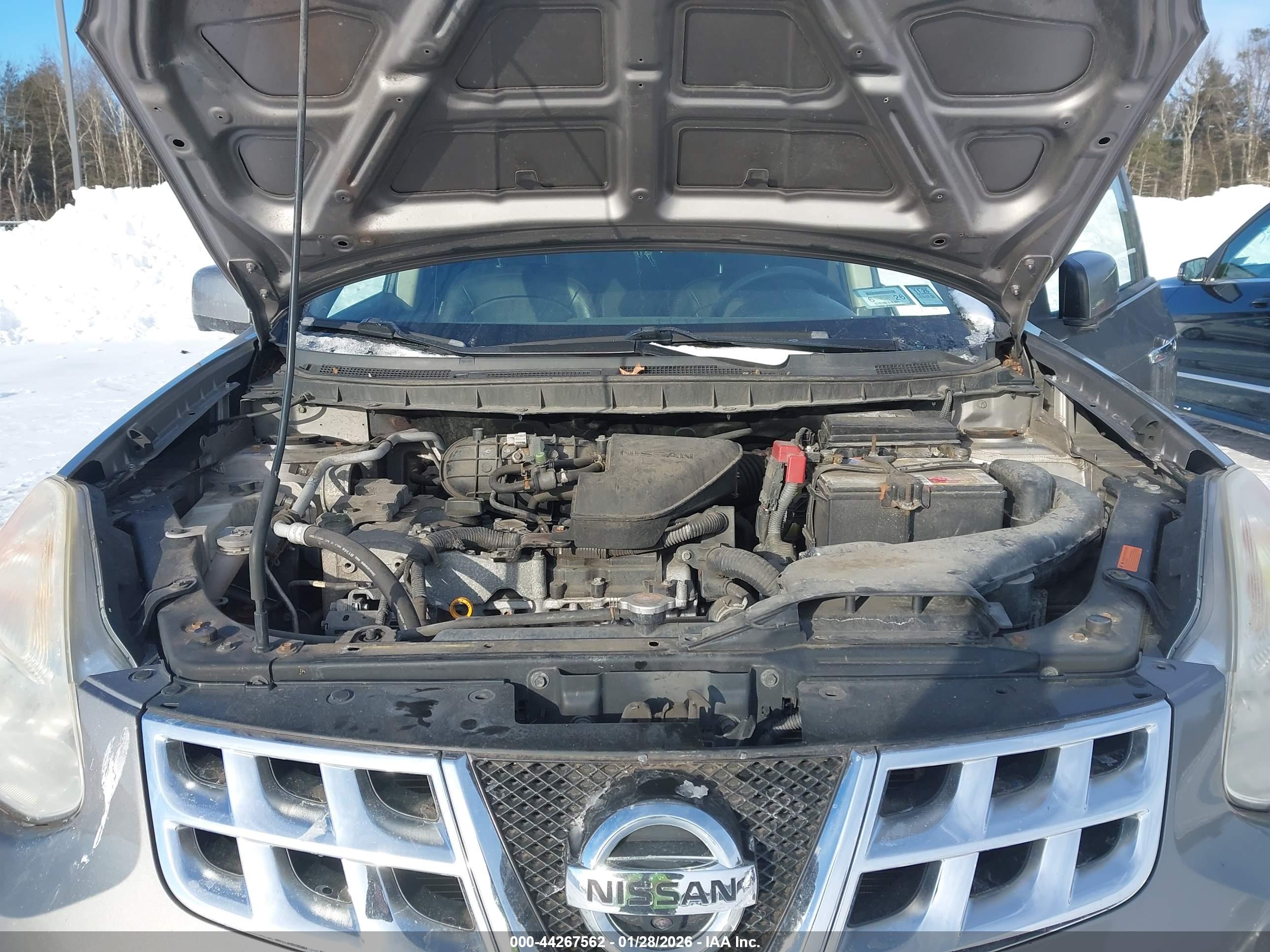 NISSAN ROGUE image 10