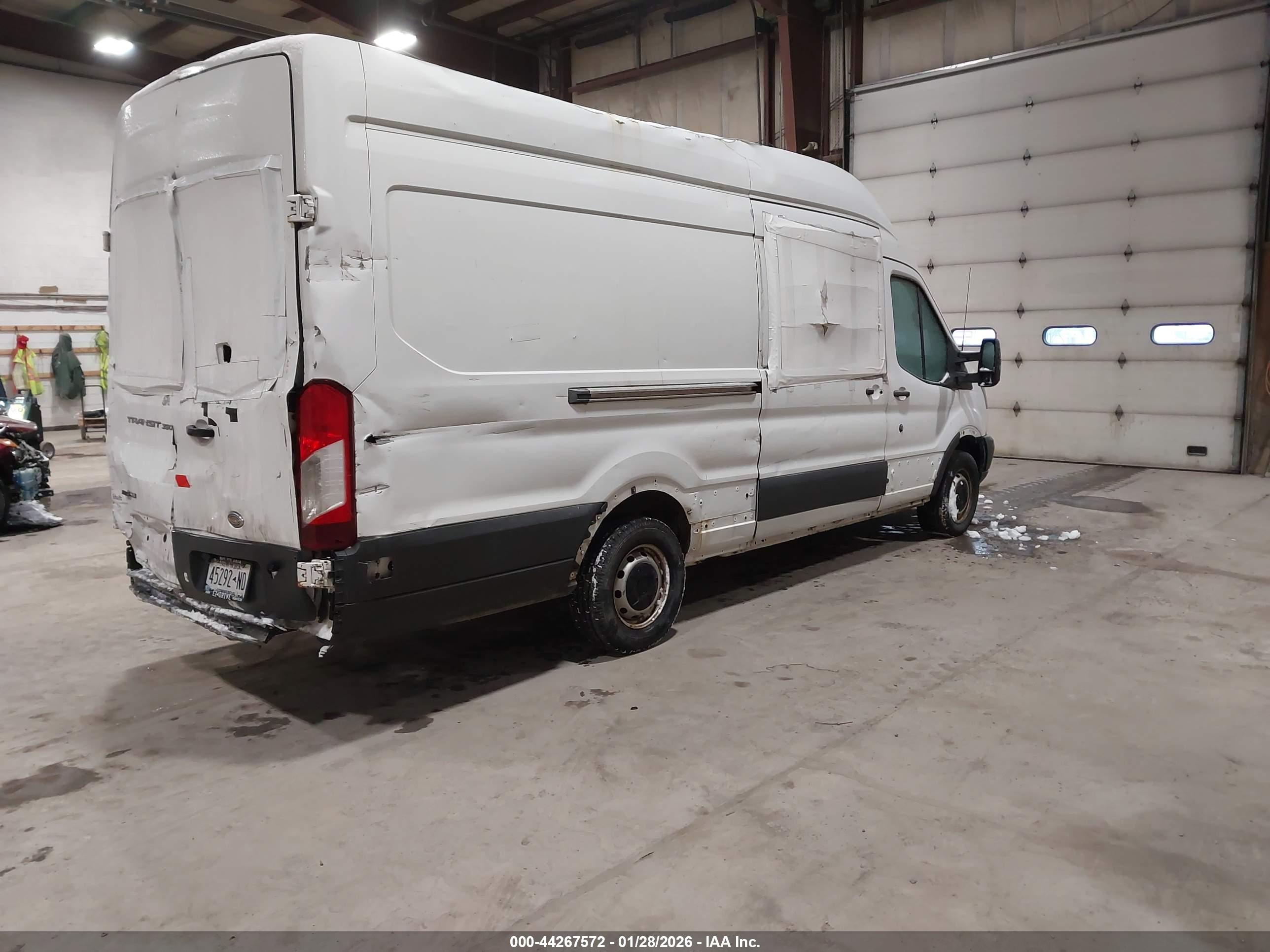 FORD TRANSIT-350 image 4
