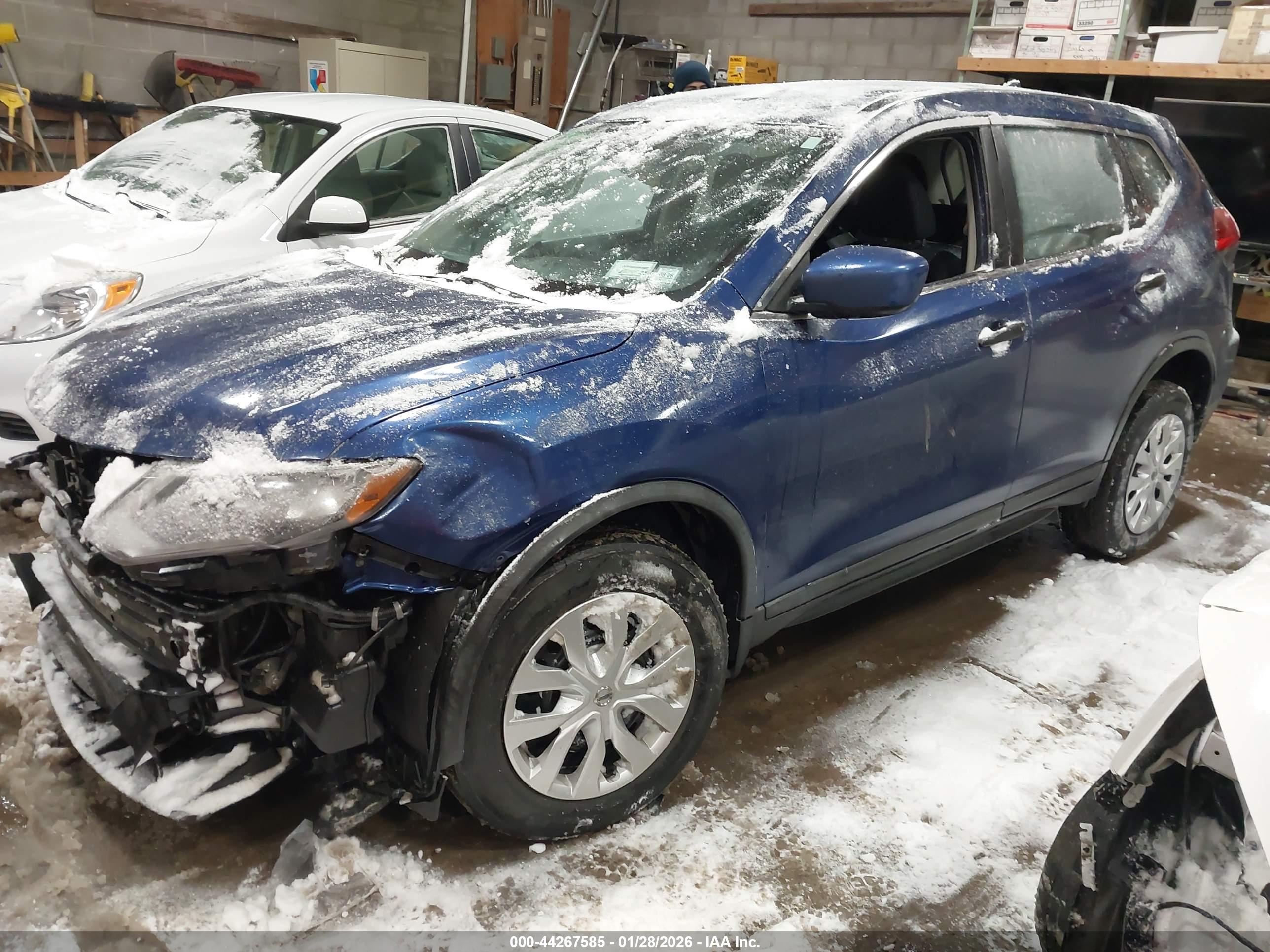 NISSAN ROGUE image 2