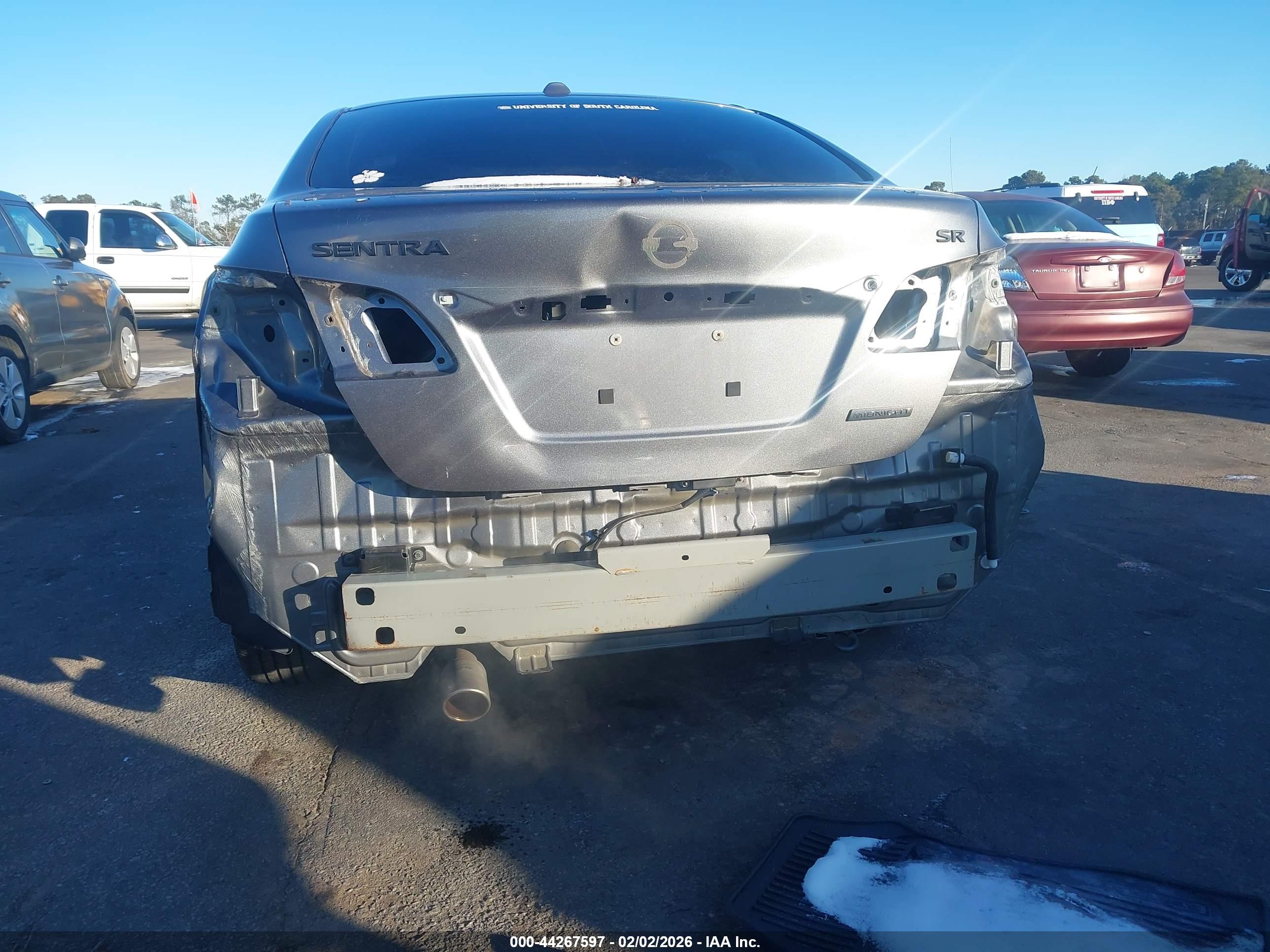 NISSAN SENTRA image 6