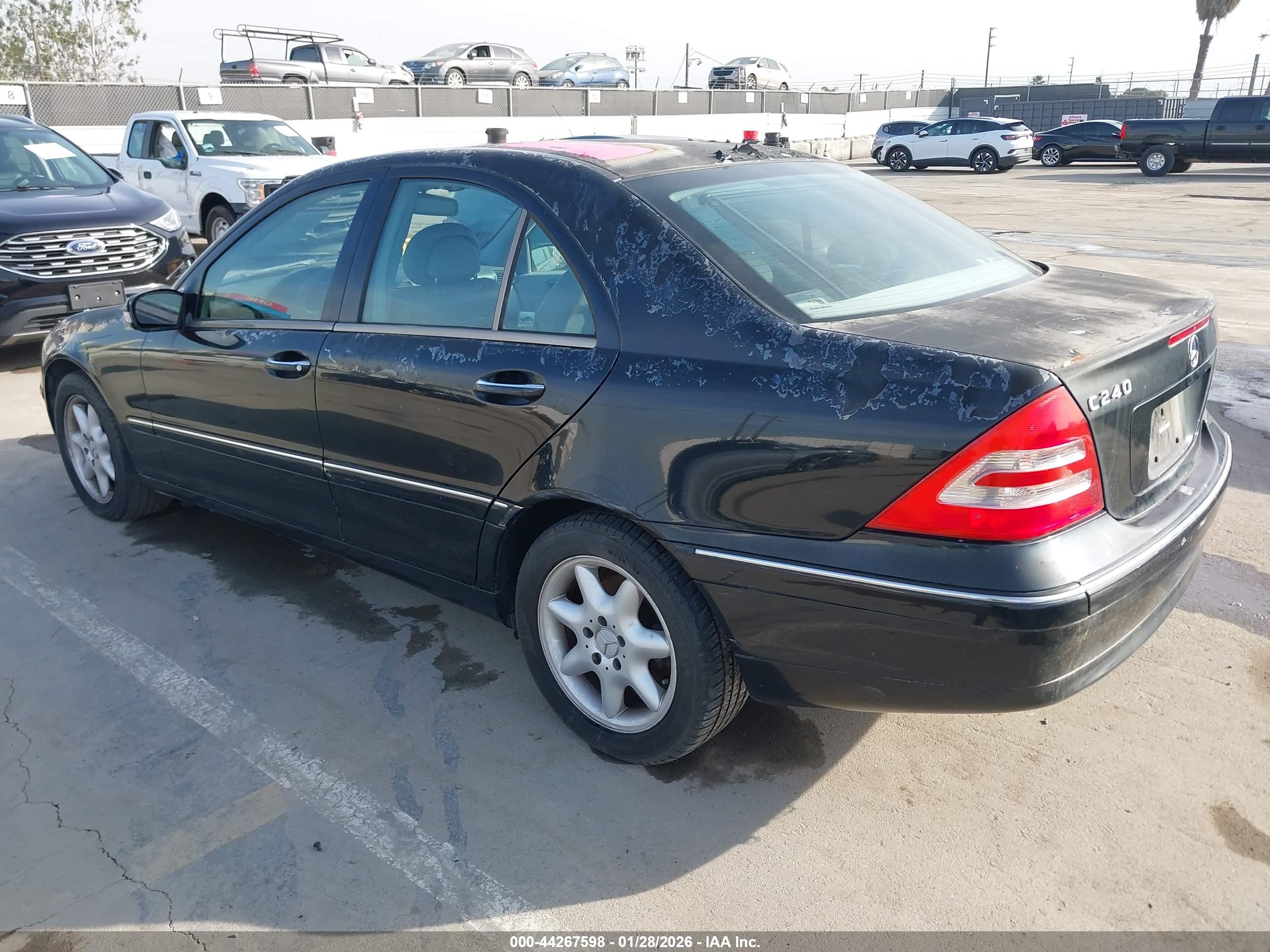 MERCEDES-BENZ C image 3