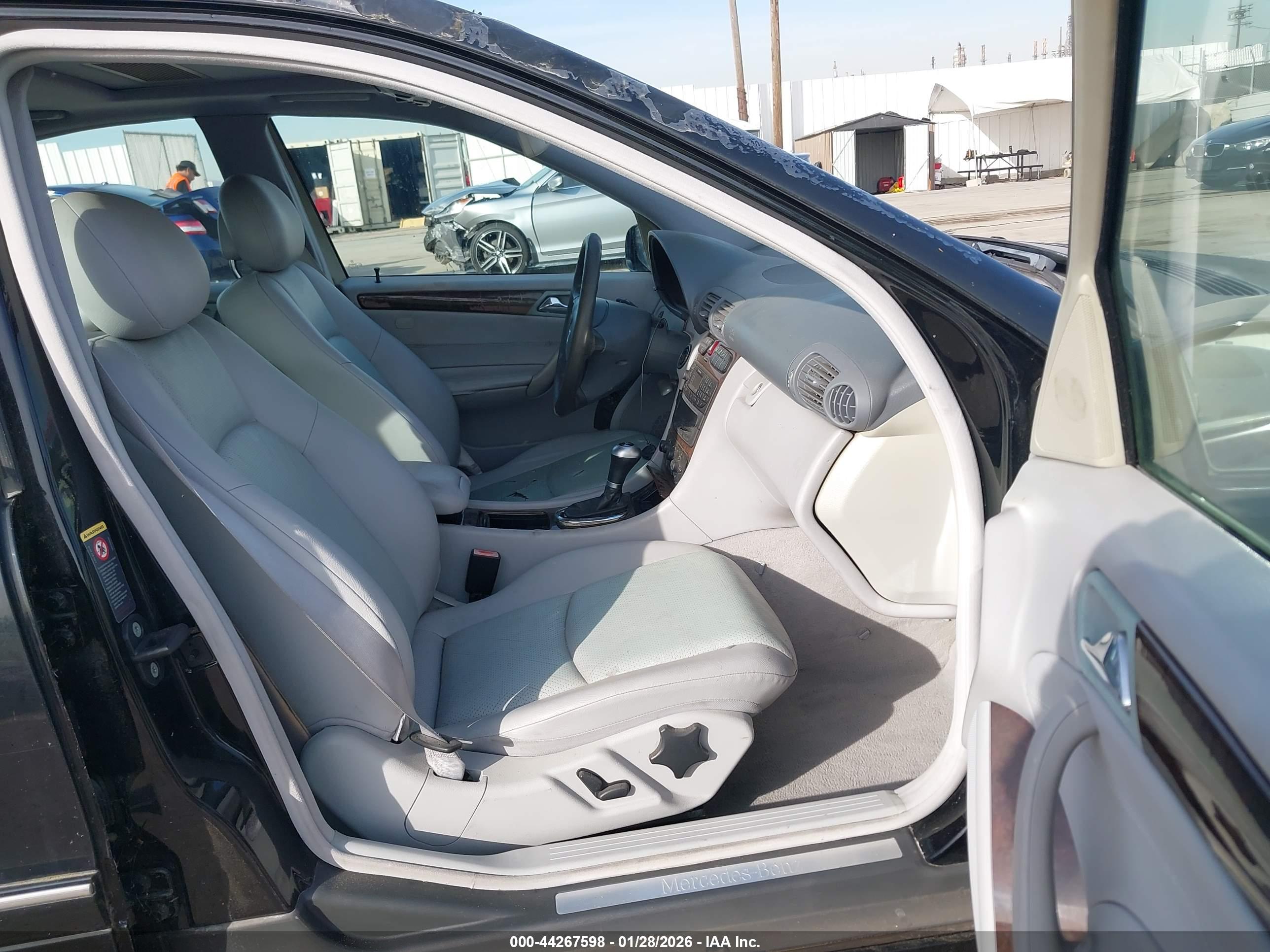 MERCEDES-BENZ C image 5