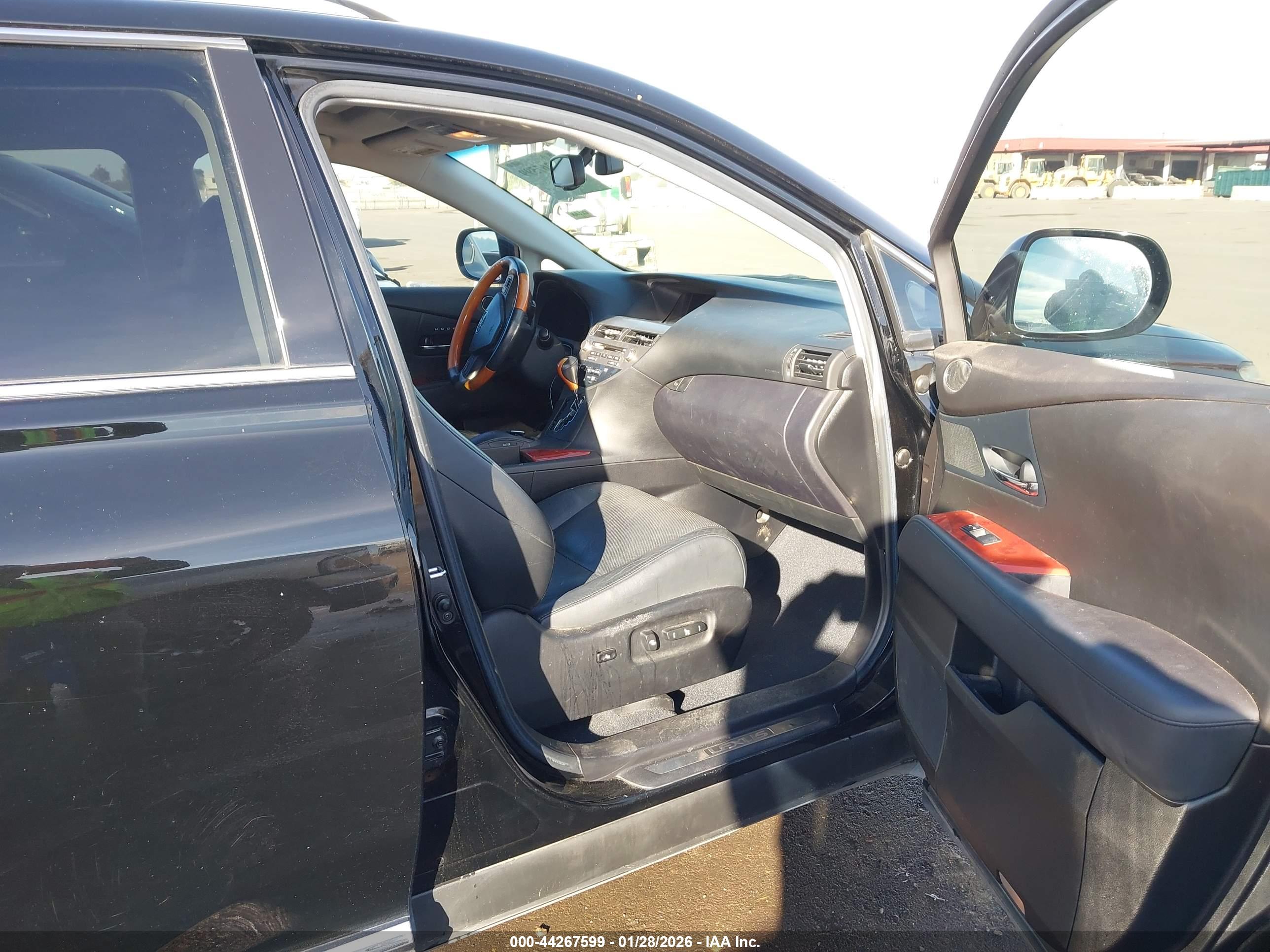 LEXUS RX image 5