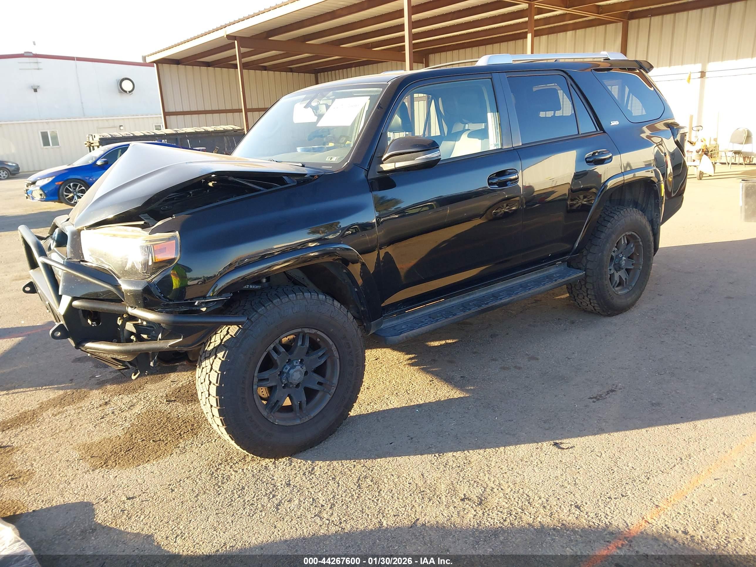 TOYOTA 4RUNNER image 2