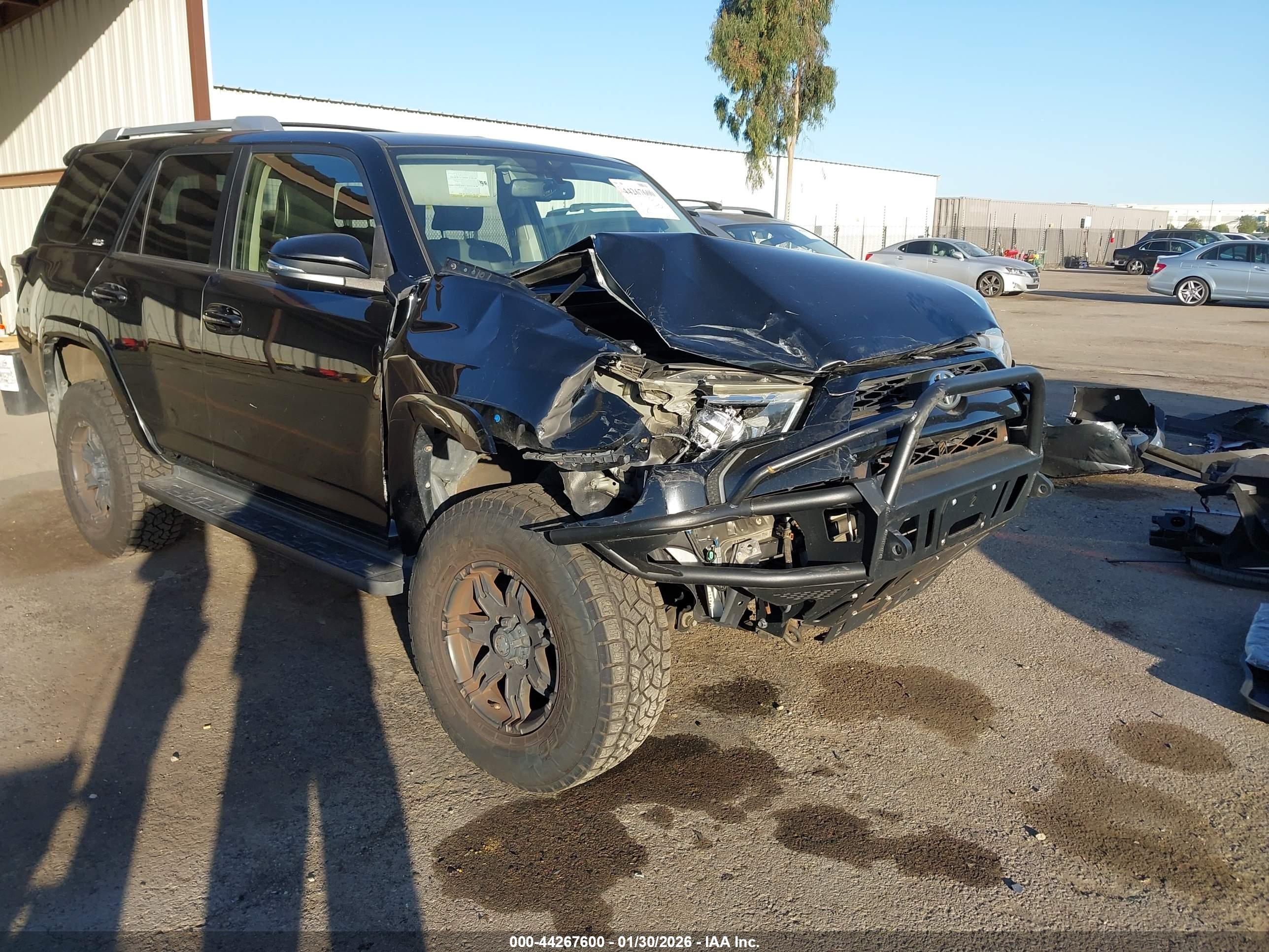 TOYOTA 4RUNNER image 6
