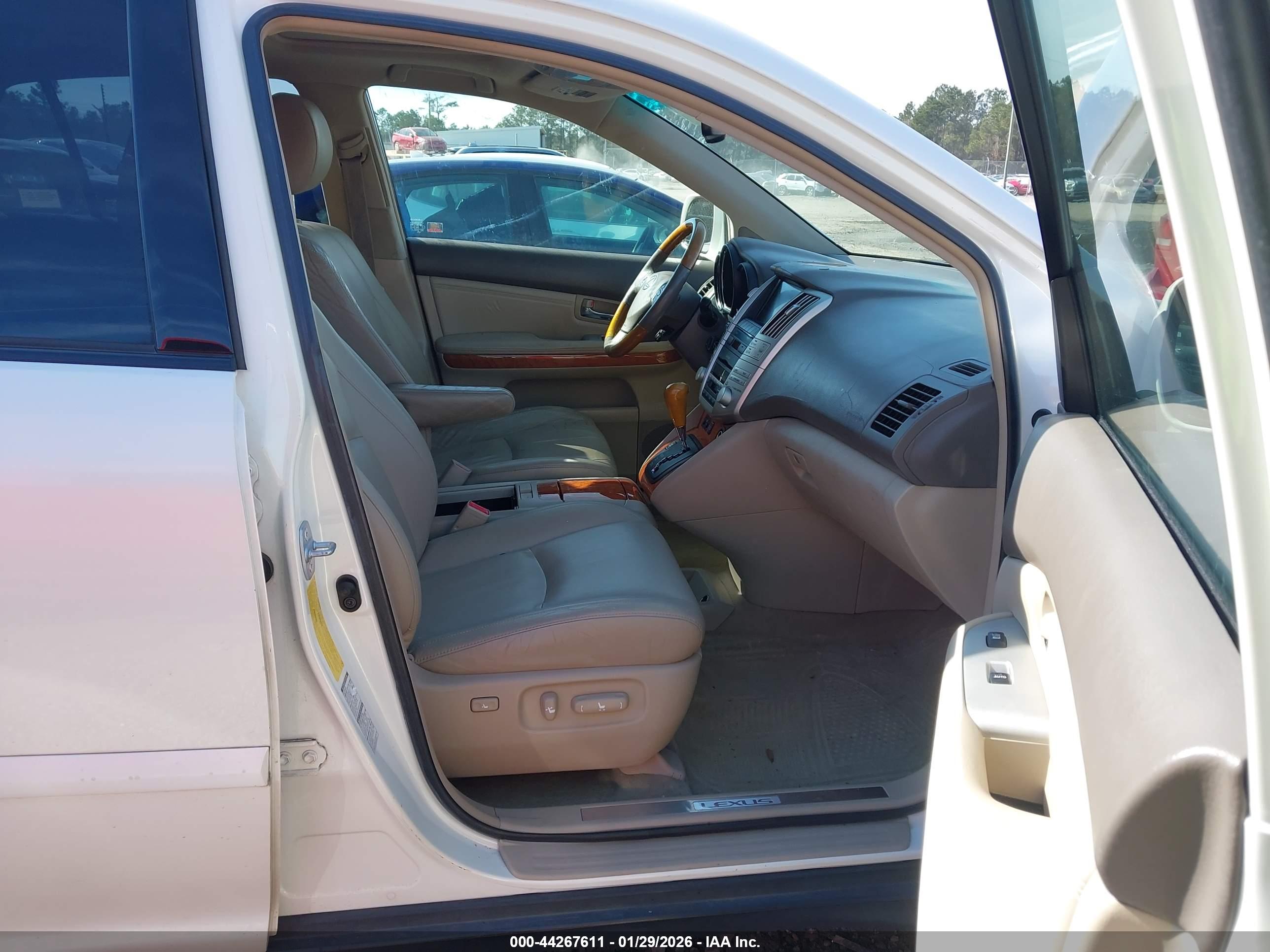 LEXUS RX image 5