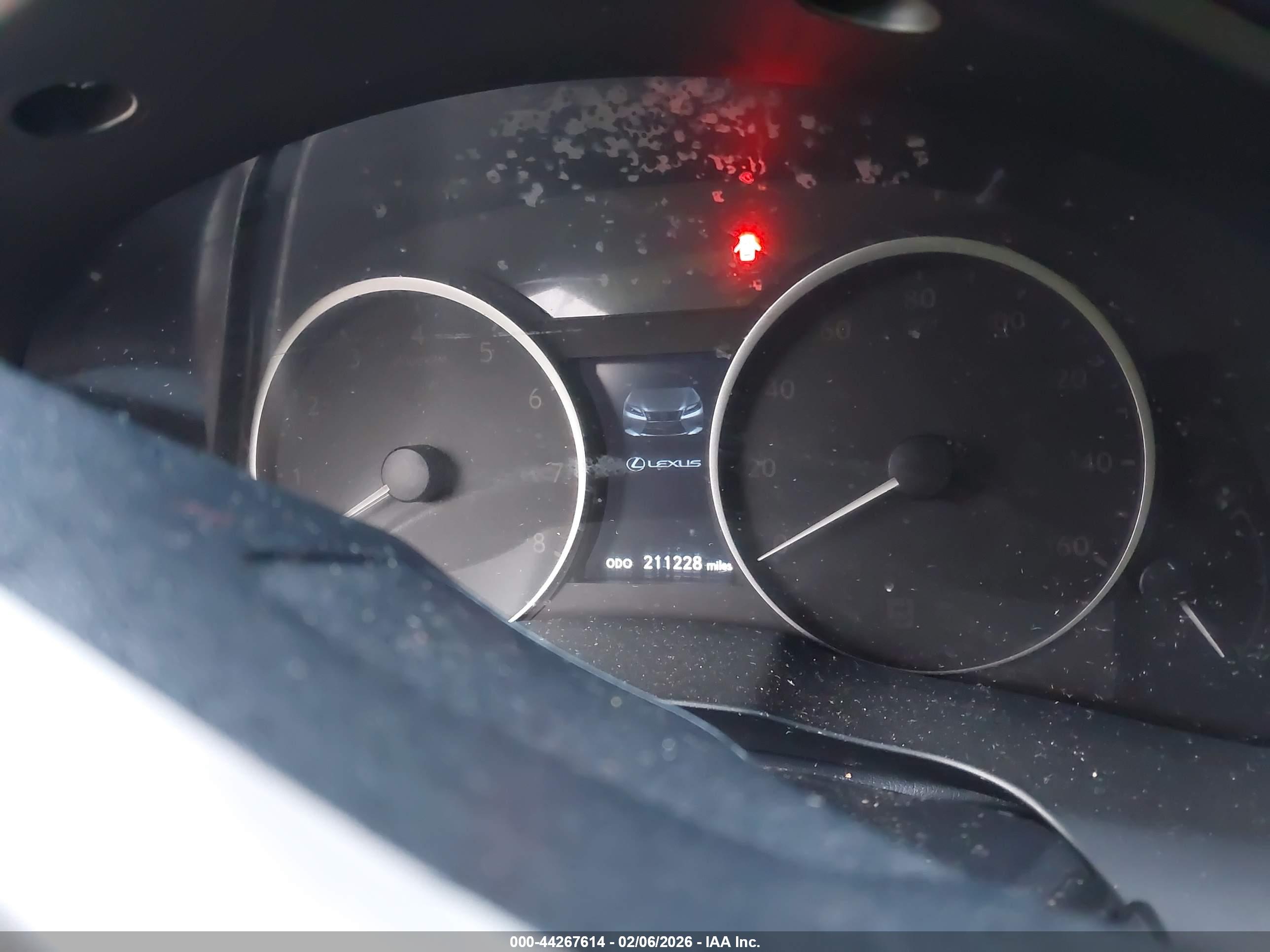 LEXUS ES image 7