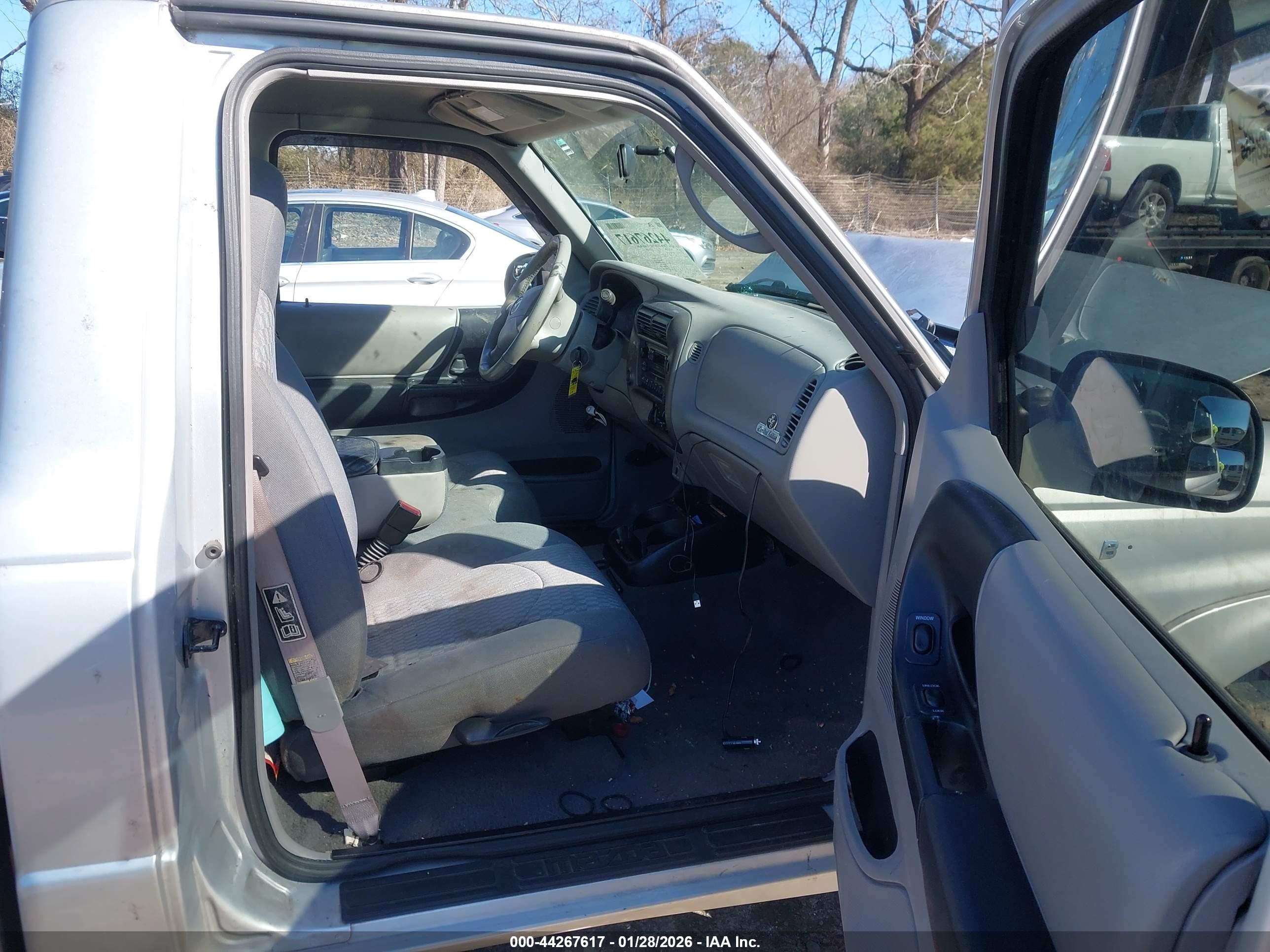 MAZDA B3000 image 5