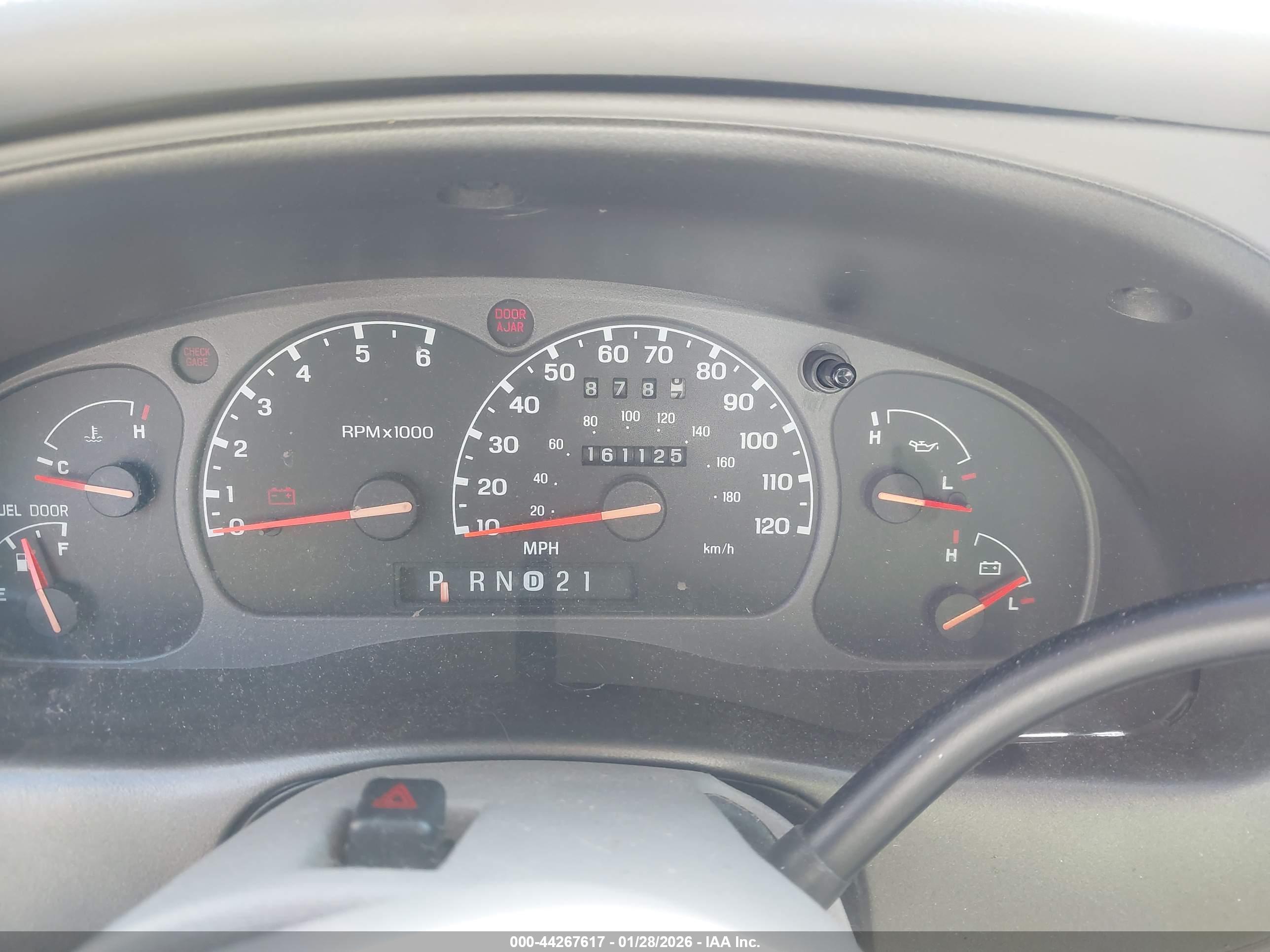 MAZDA B3000 image 7